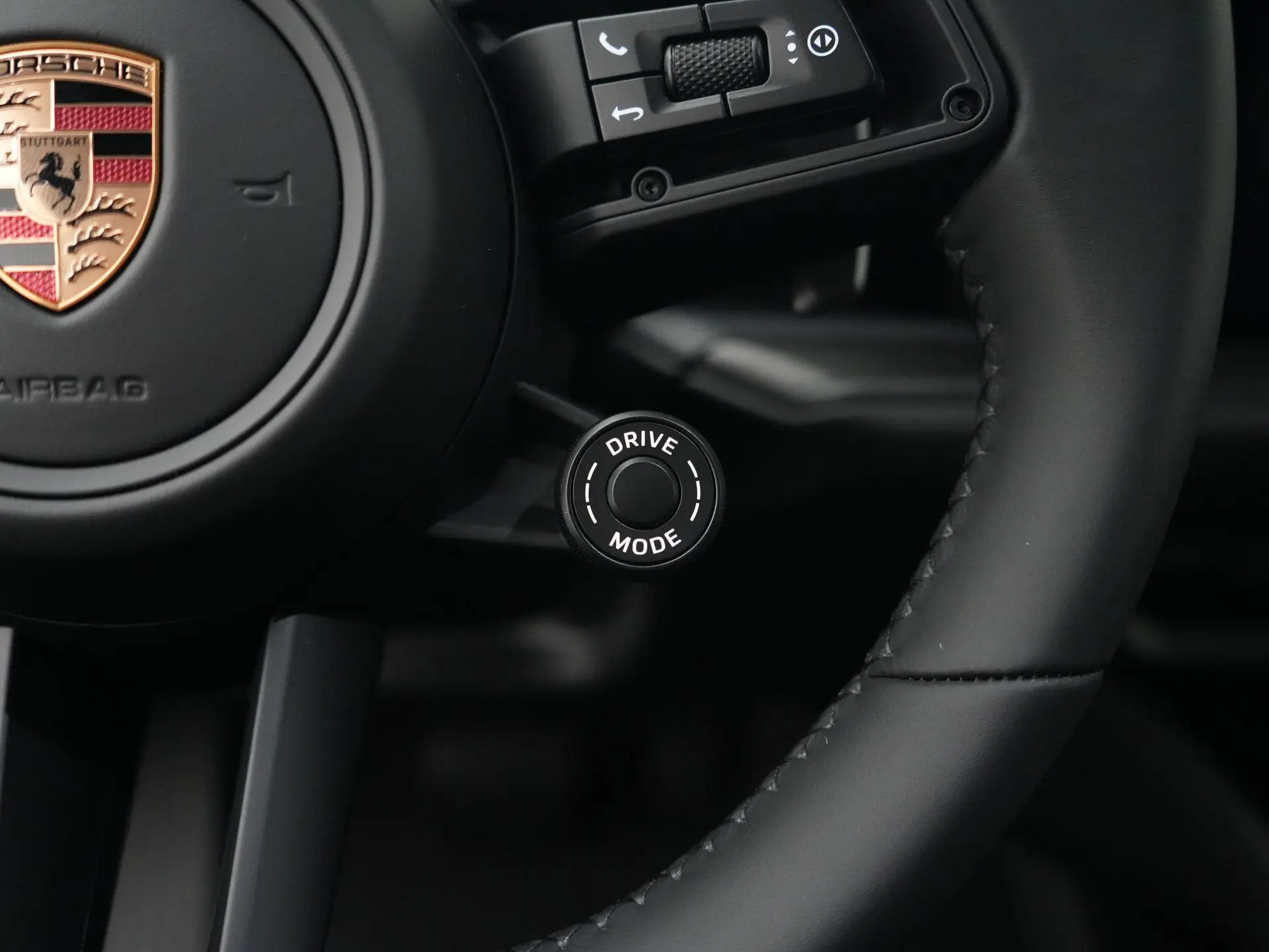 Cayenne E-Hybrid Black Edition Coupé