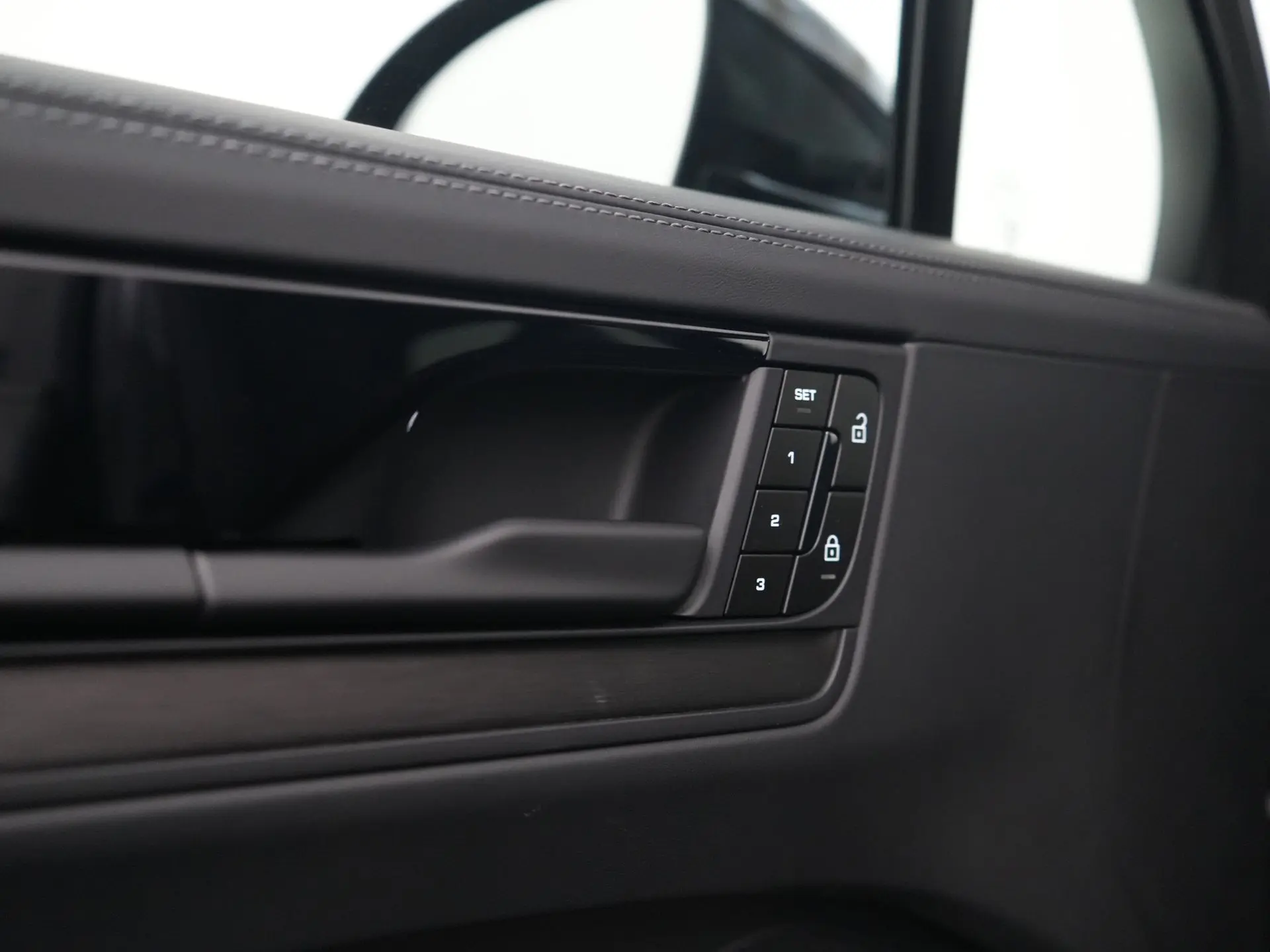 Cayenne E-Hybrid Black Edition Coupé