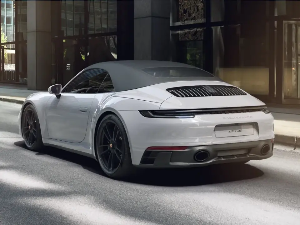 Porsche 911 Carrera 4 GTS Cabriolet