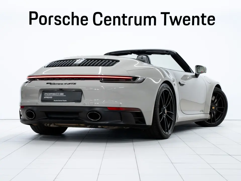 Porsche 911 Carrera 4 GTS Cabriolet