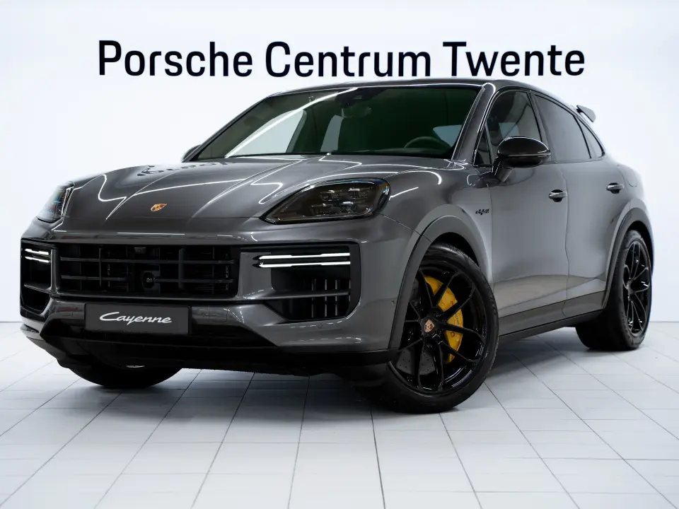 Porsche Cayenne Turbo E-Hybrid Coupé met GT Pakket
