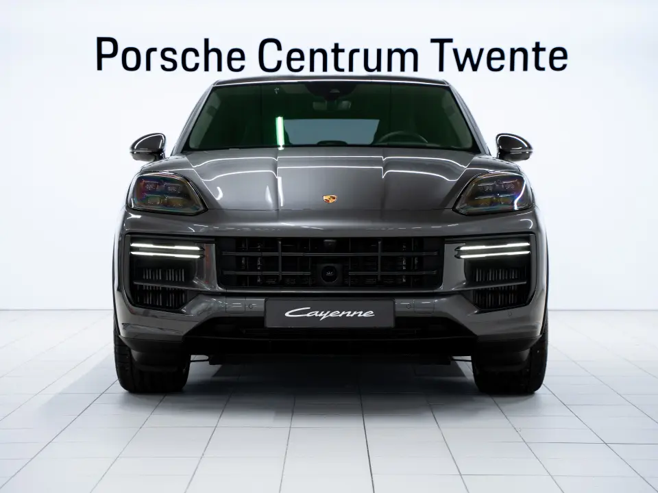 Porsche Cayenne Turbo E-Hybrid Coupé met GT Pakket