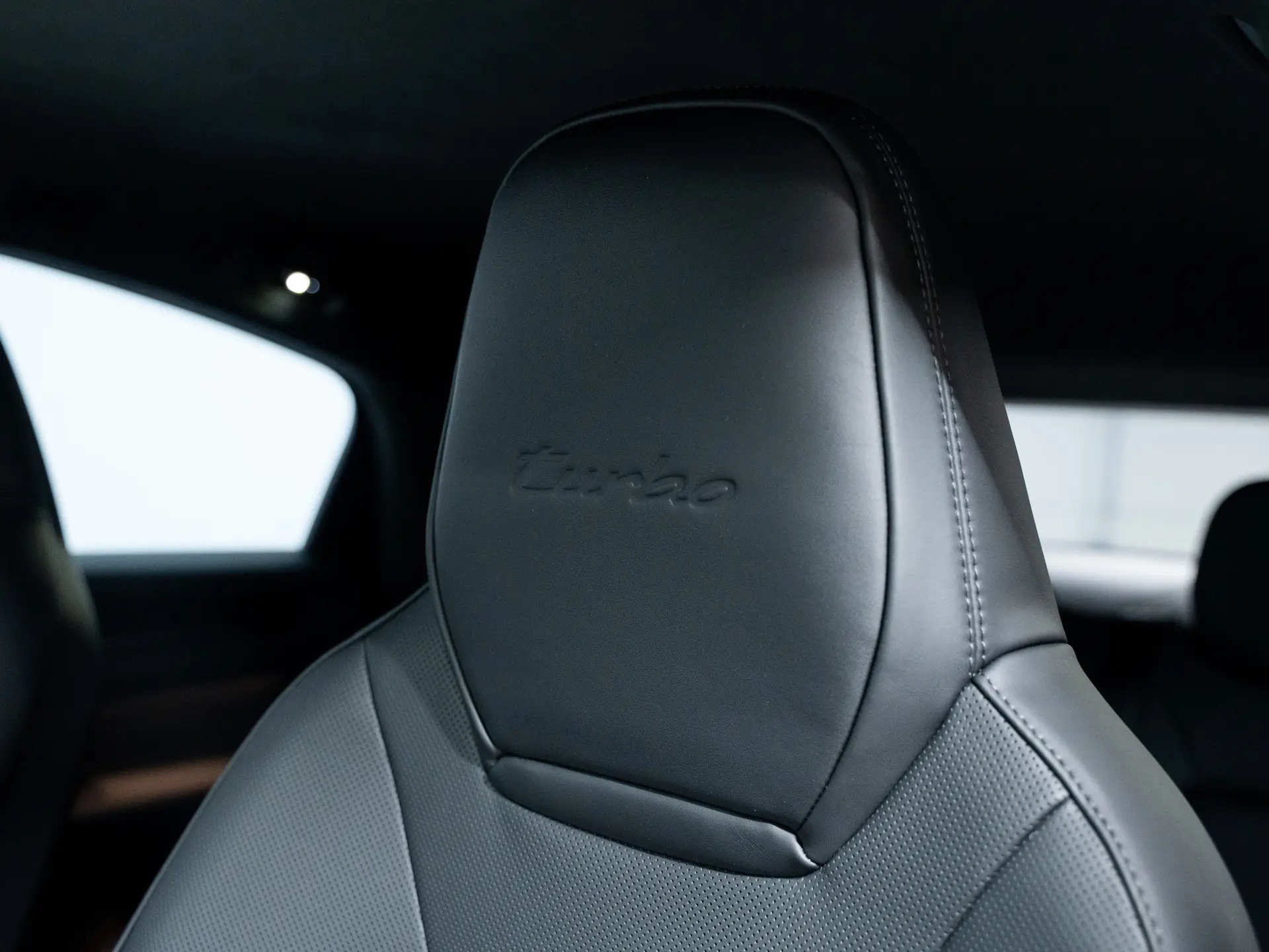 Cayenne Turbo E-Hybrid Coupé met GT Pakket