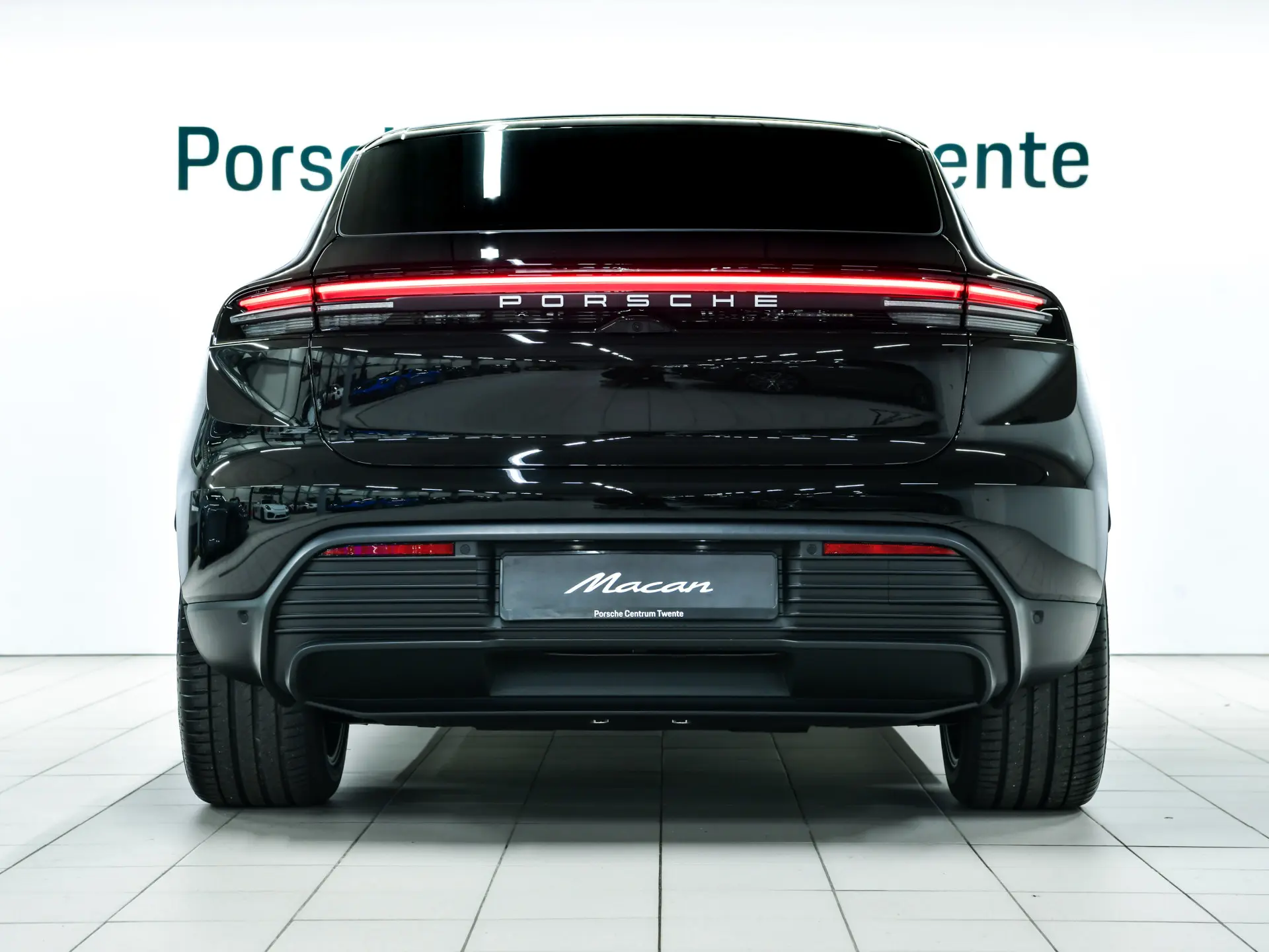 Macan 4