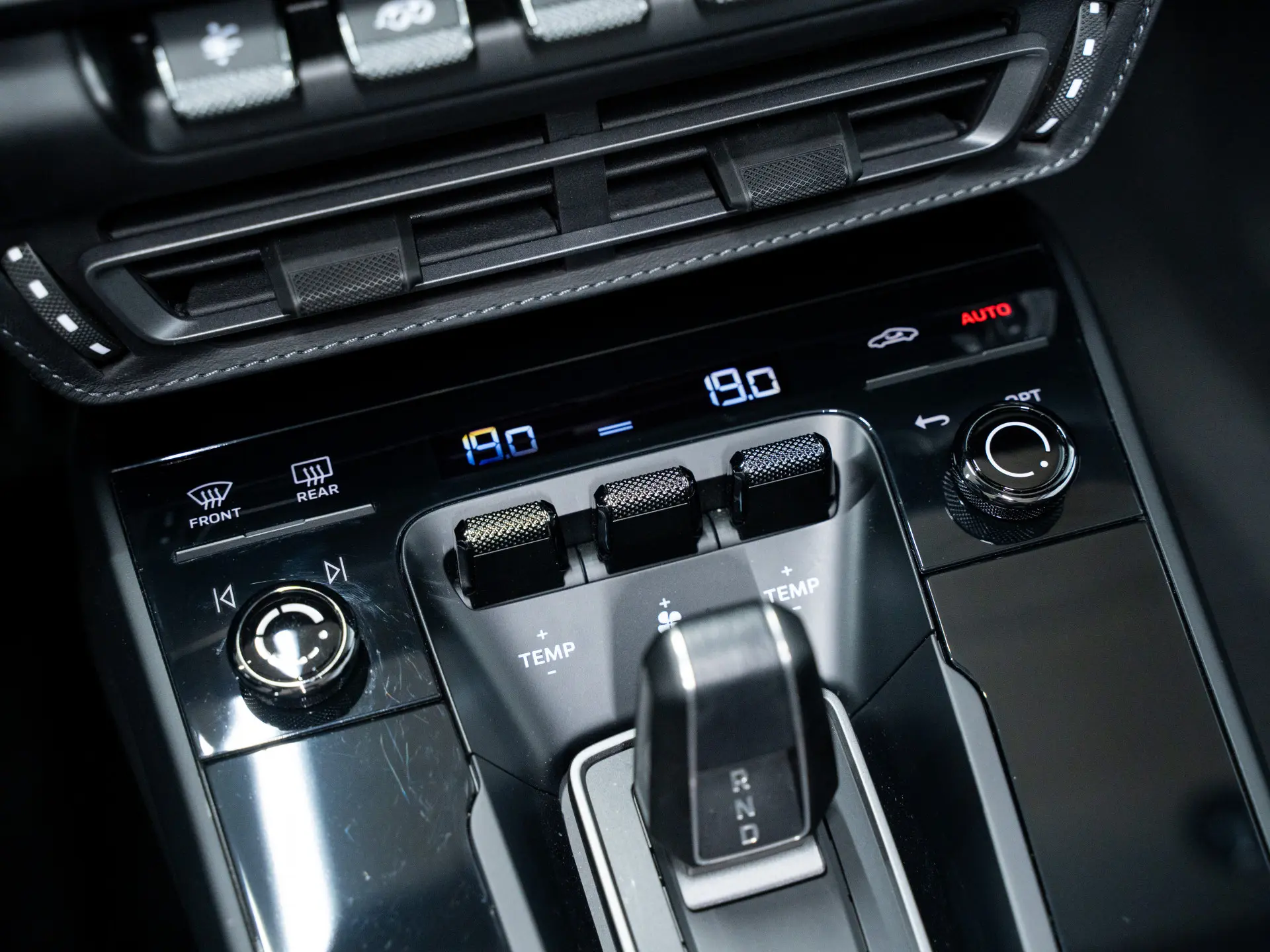 911 Targa 4 GTS Edition 50 Years Porsche Design