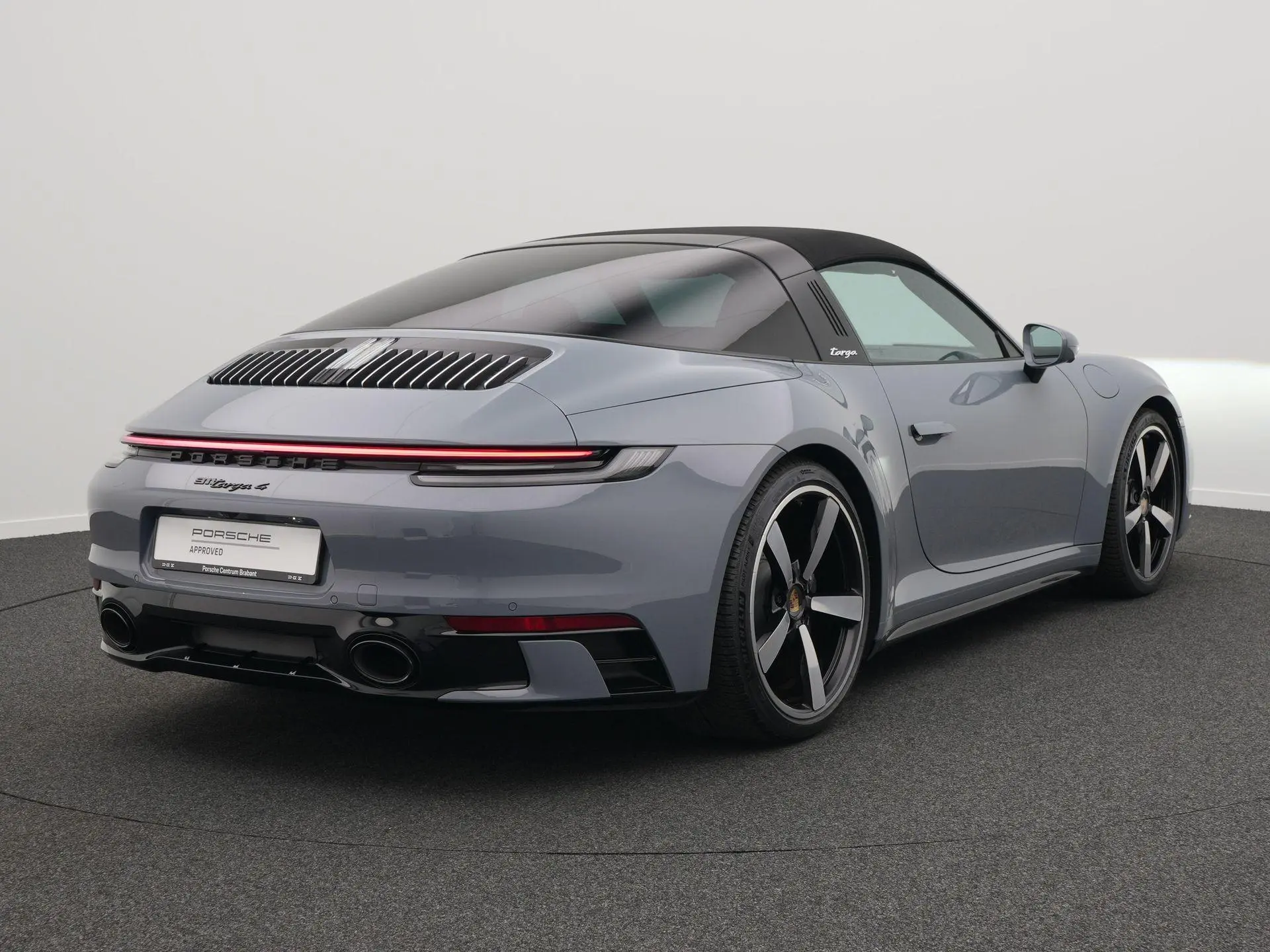 911 Targa 4