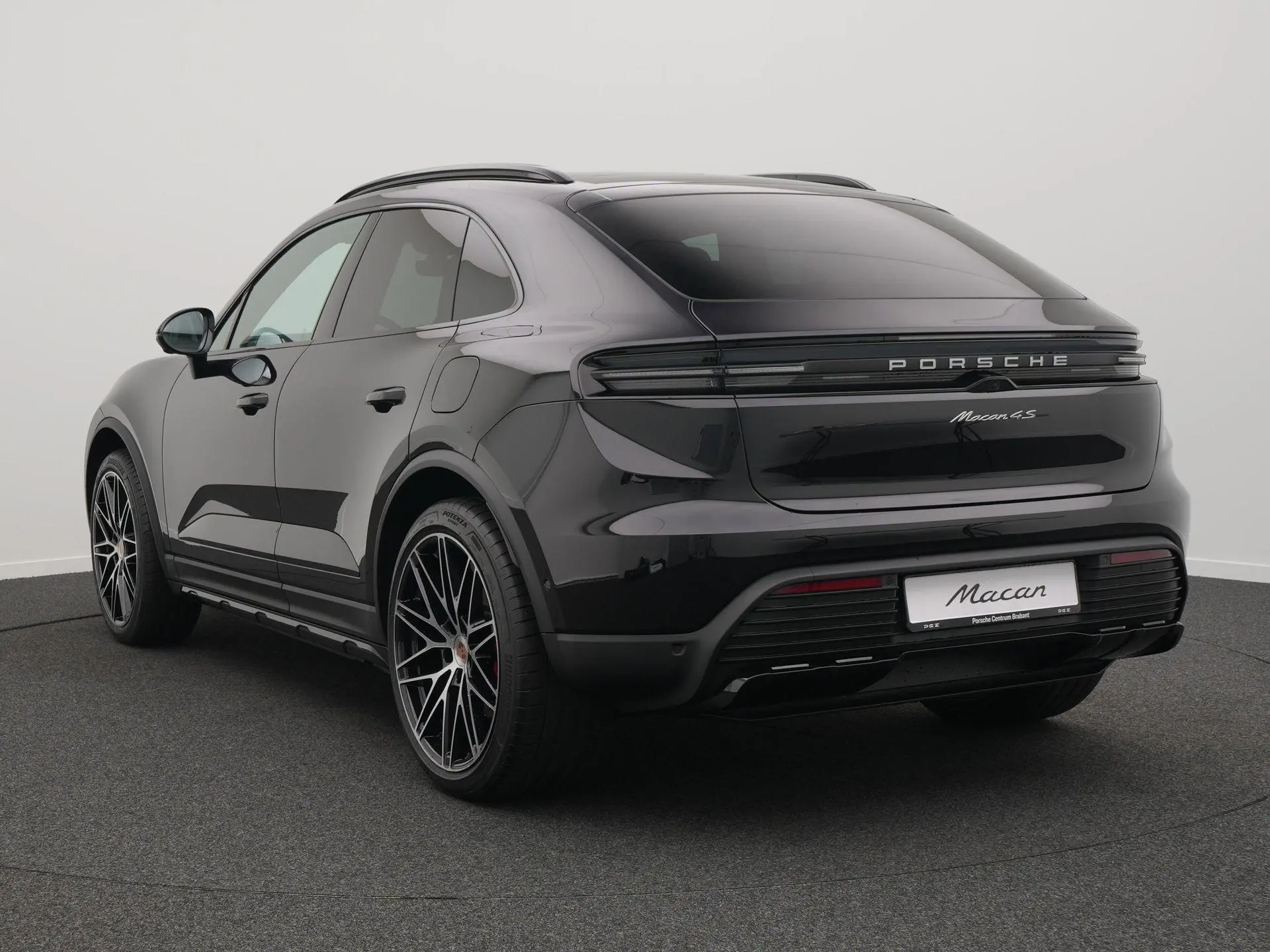 Macan 4S