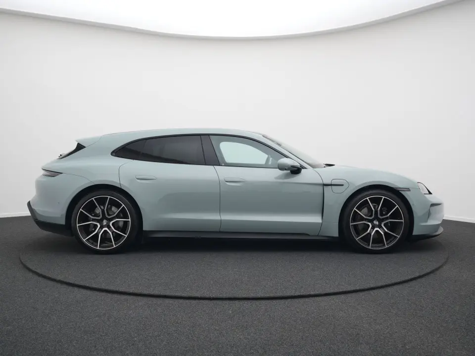 Taycan Sport Tursimo