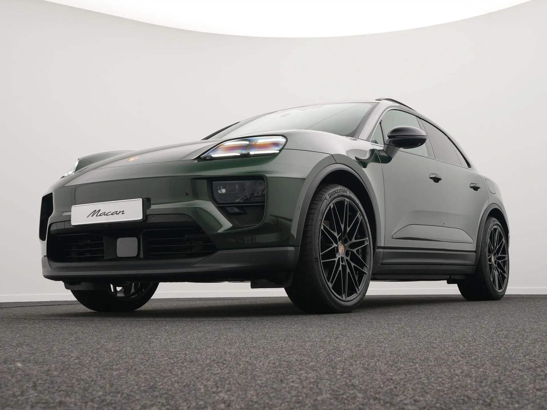 Macan 4