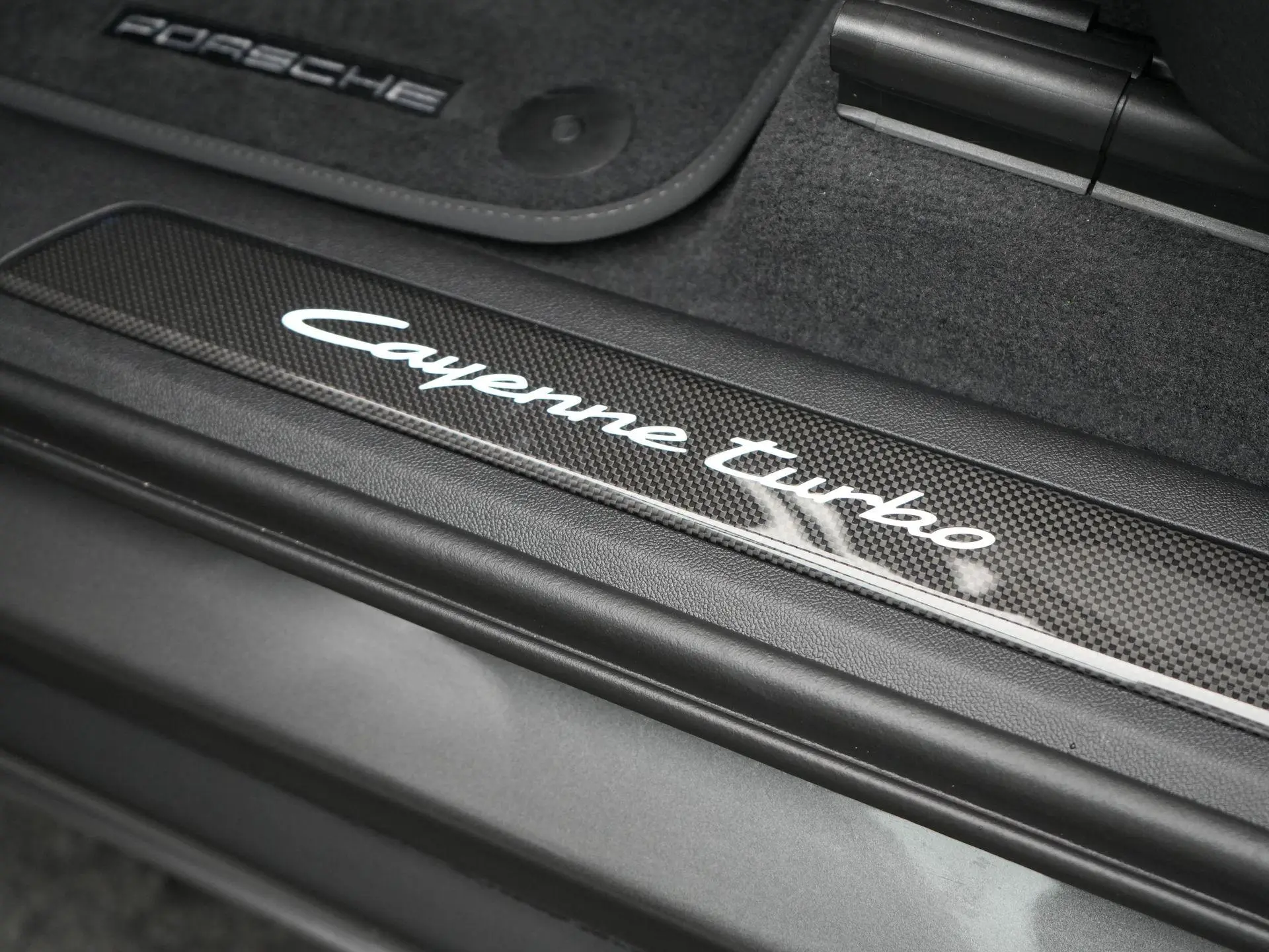 Cayenne Turbo E-Hybrid