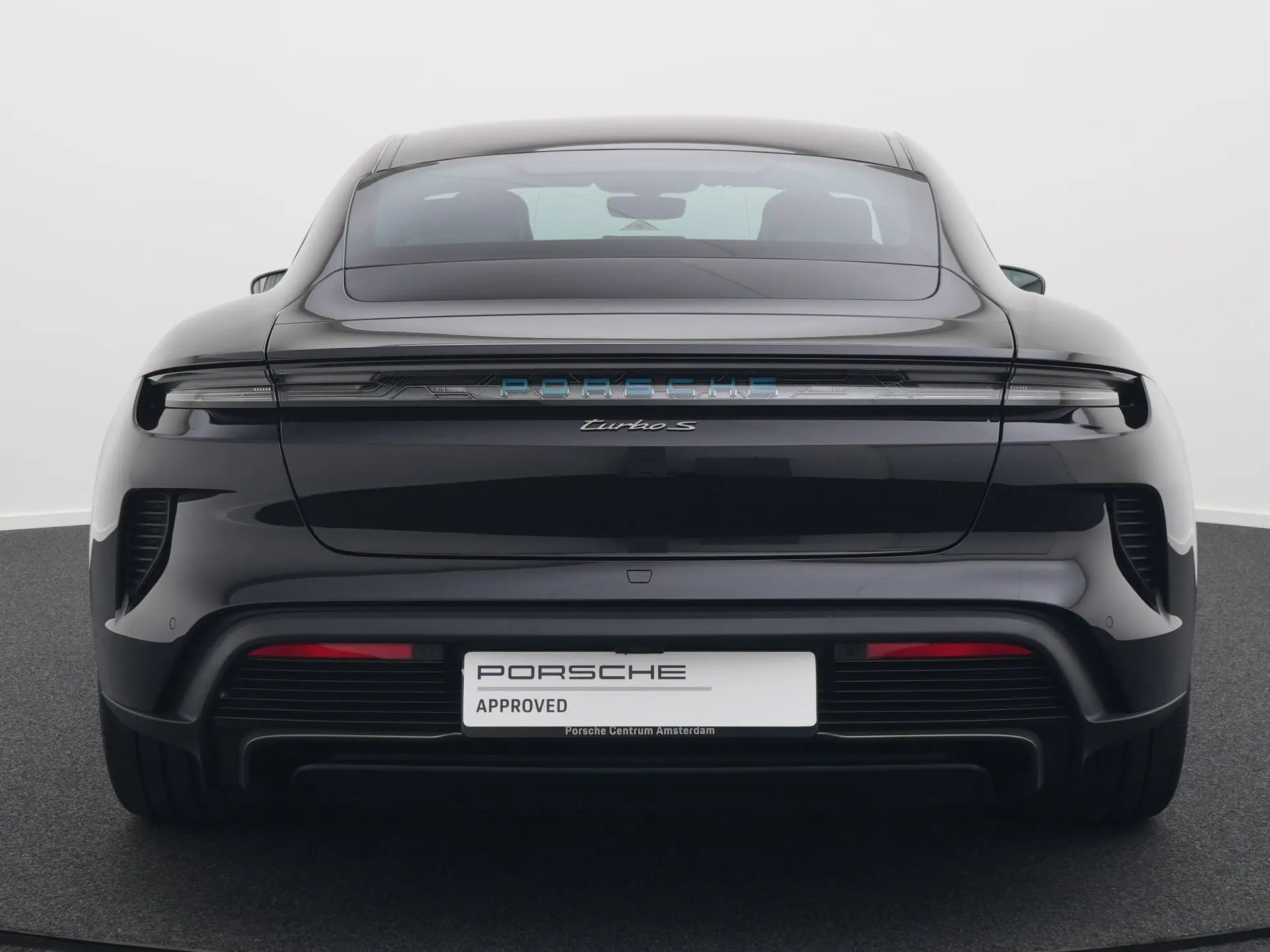 Taycan Turbo S