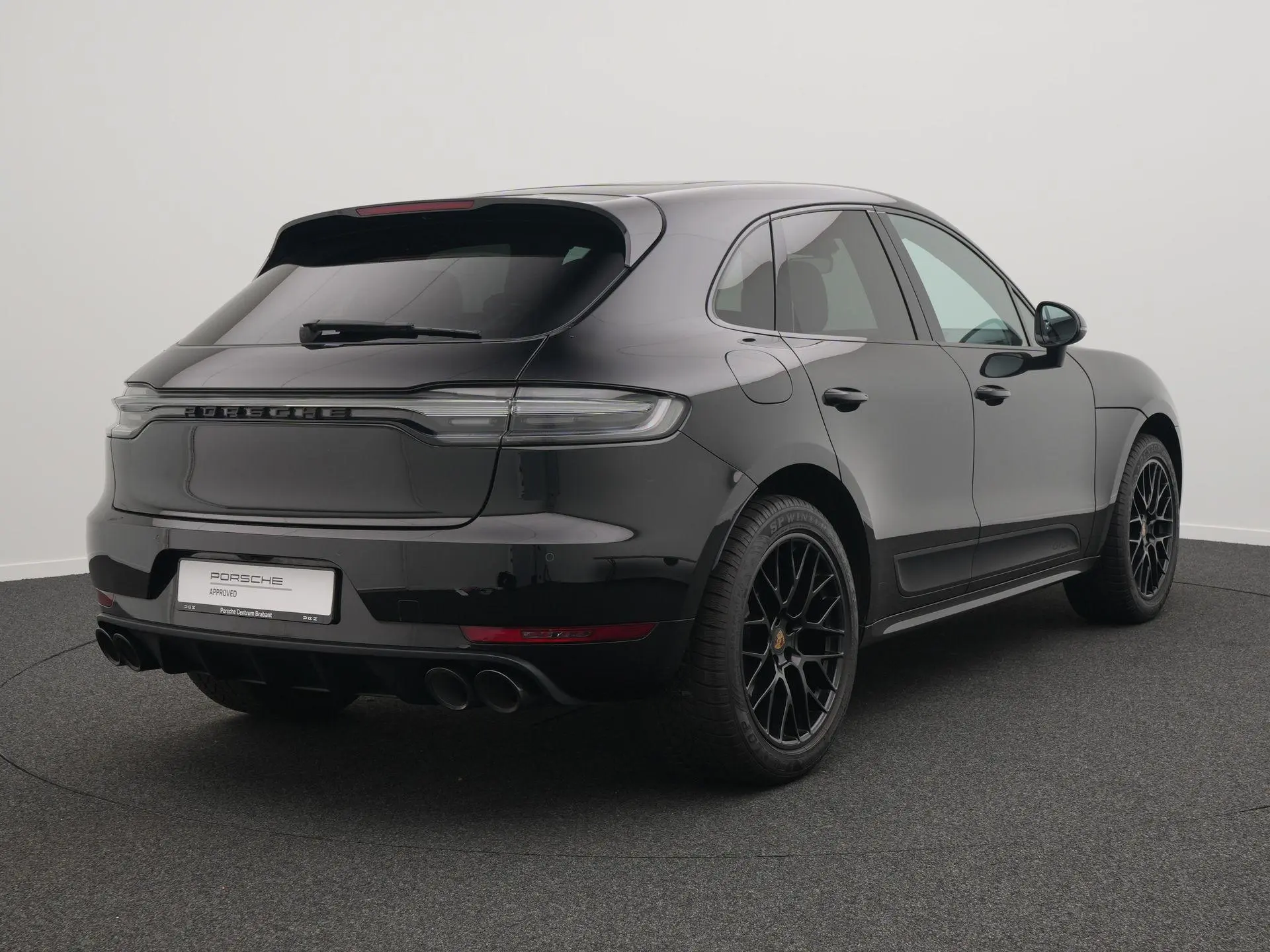 Macan GTS