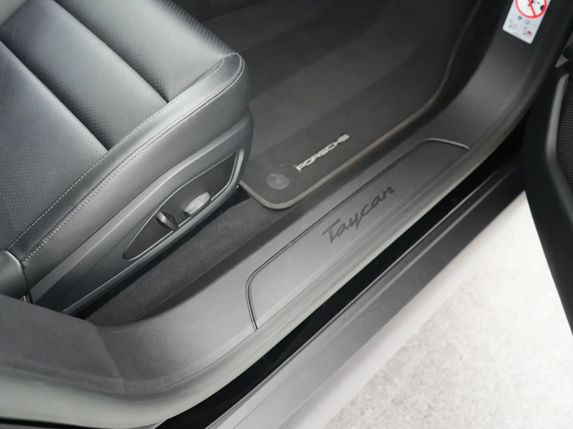 Taycan Sport Turismo