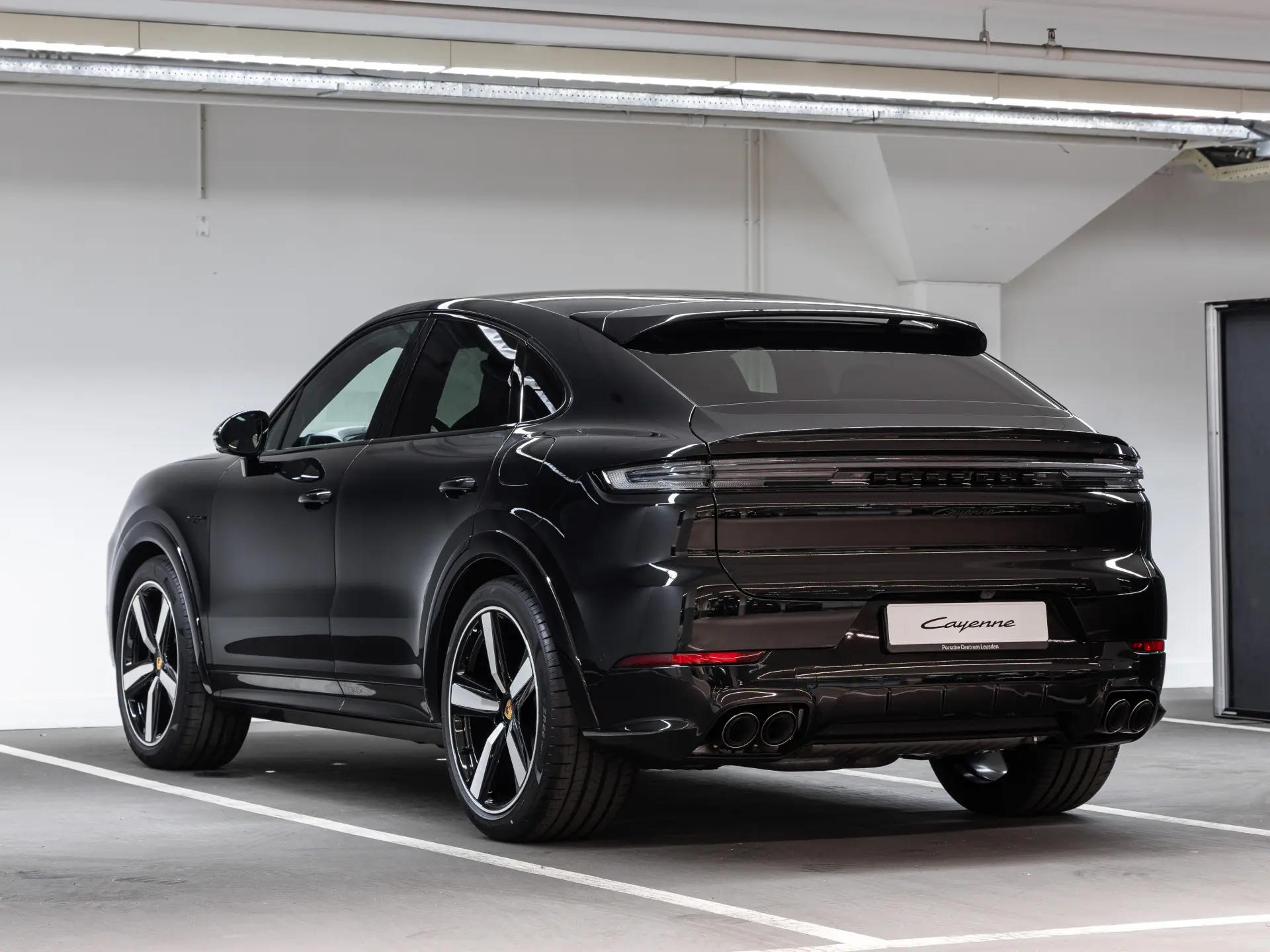 Cayenne E-Hybrid Black Edition Coupé