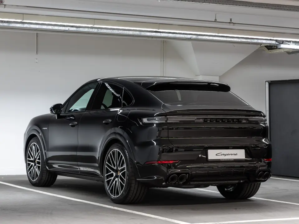 Porsche Cayenne E-Hybrid Black Edition Coupé