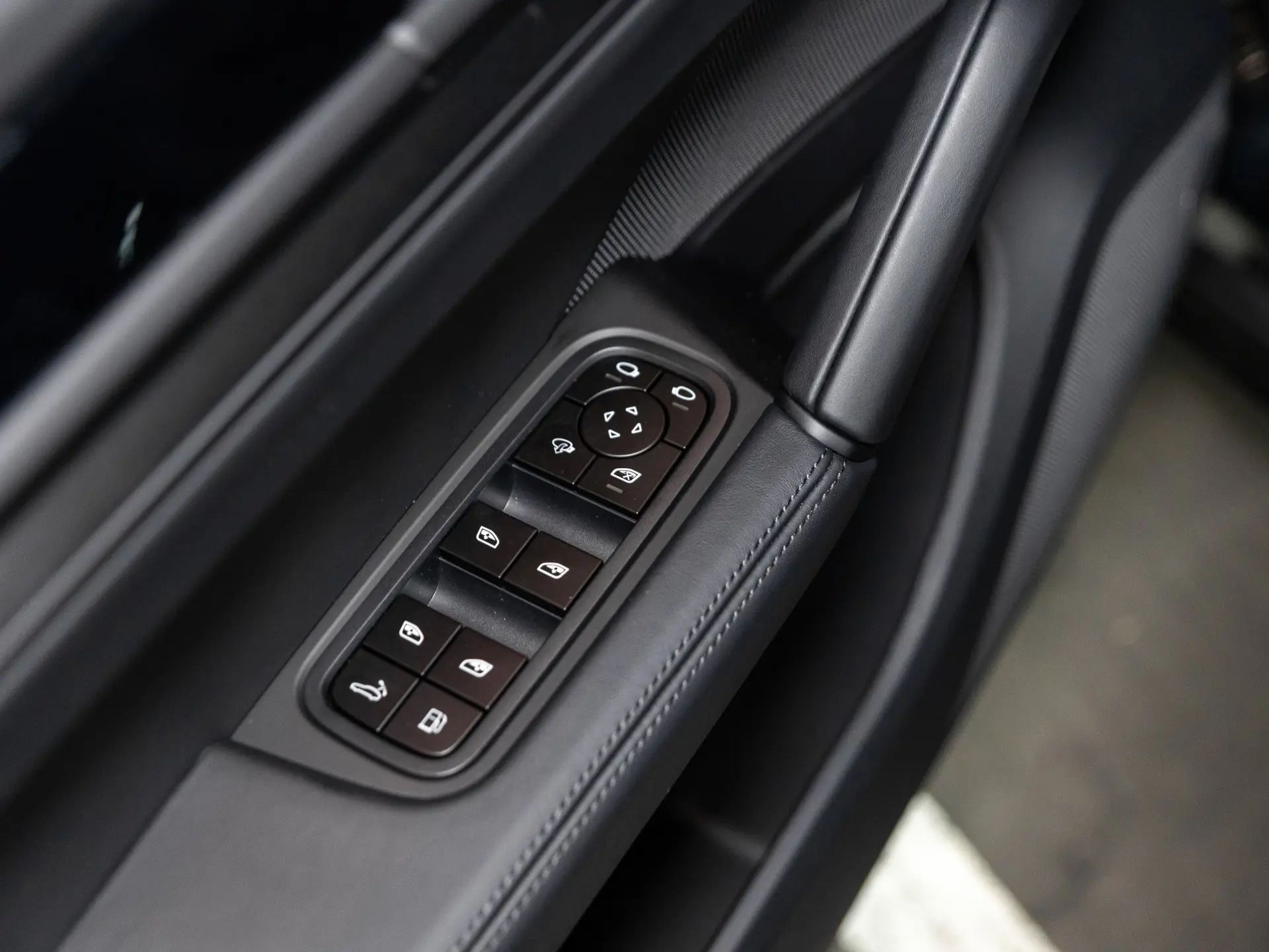 Cayenne E-Hybrid Black Edition Coupé