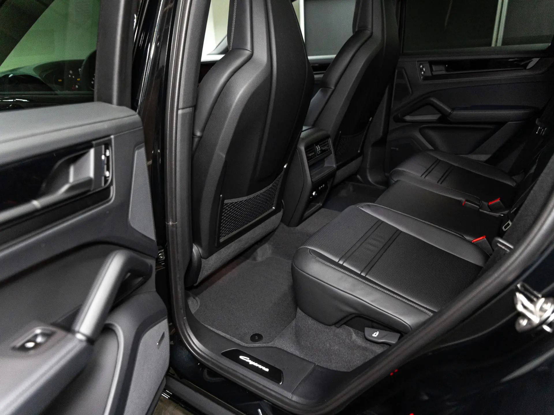 Cayenne E-Hybrid Black Edition Coupé