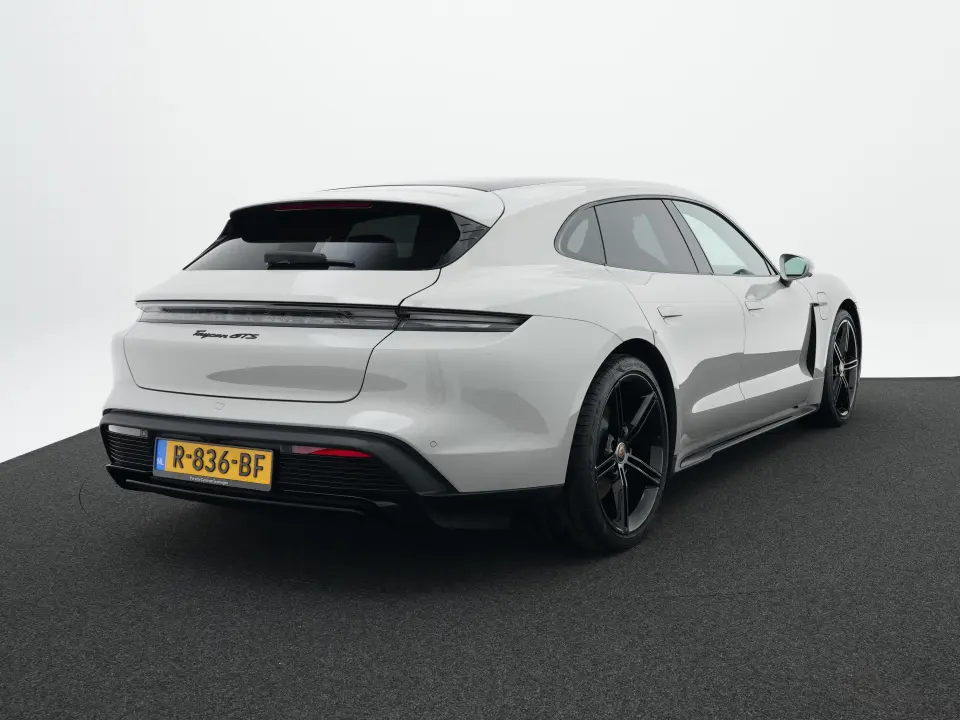 Taycan GTS Sport Turismo
