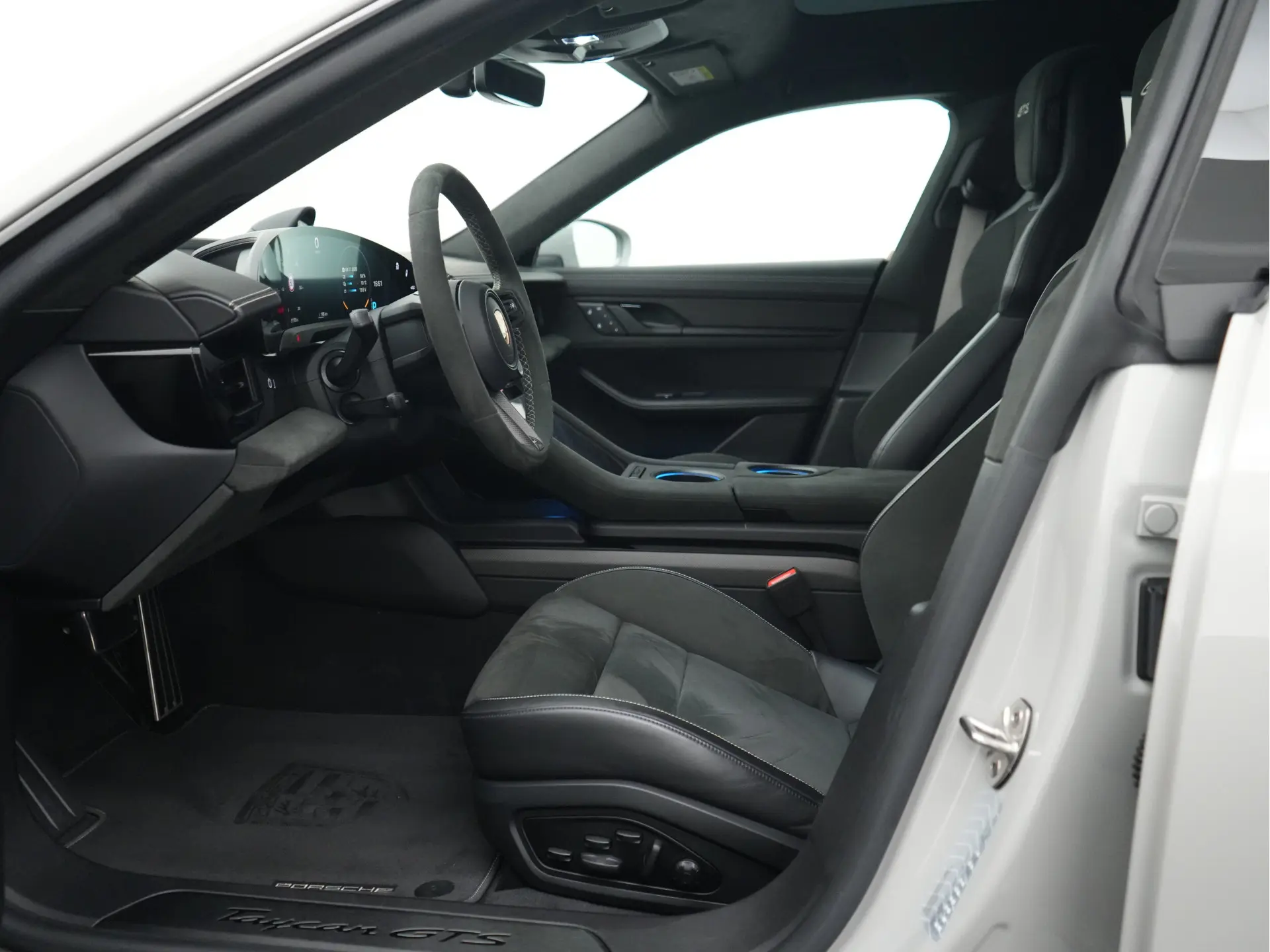 Taycan GTS Sport Turismo