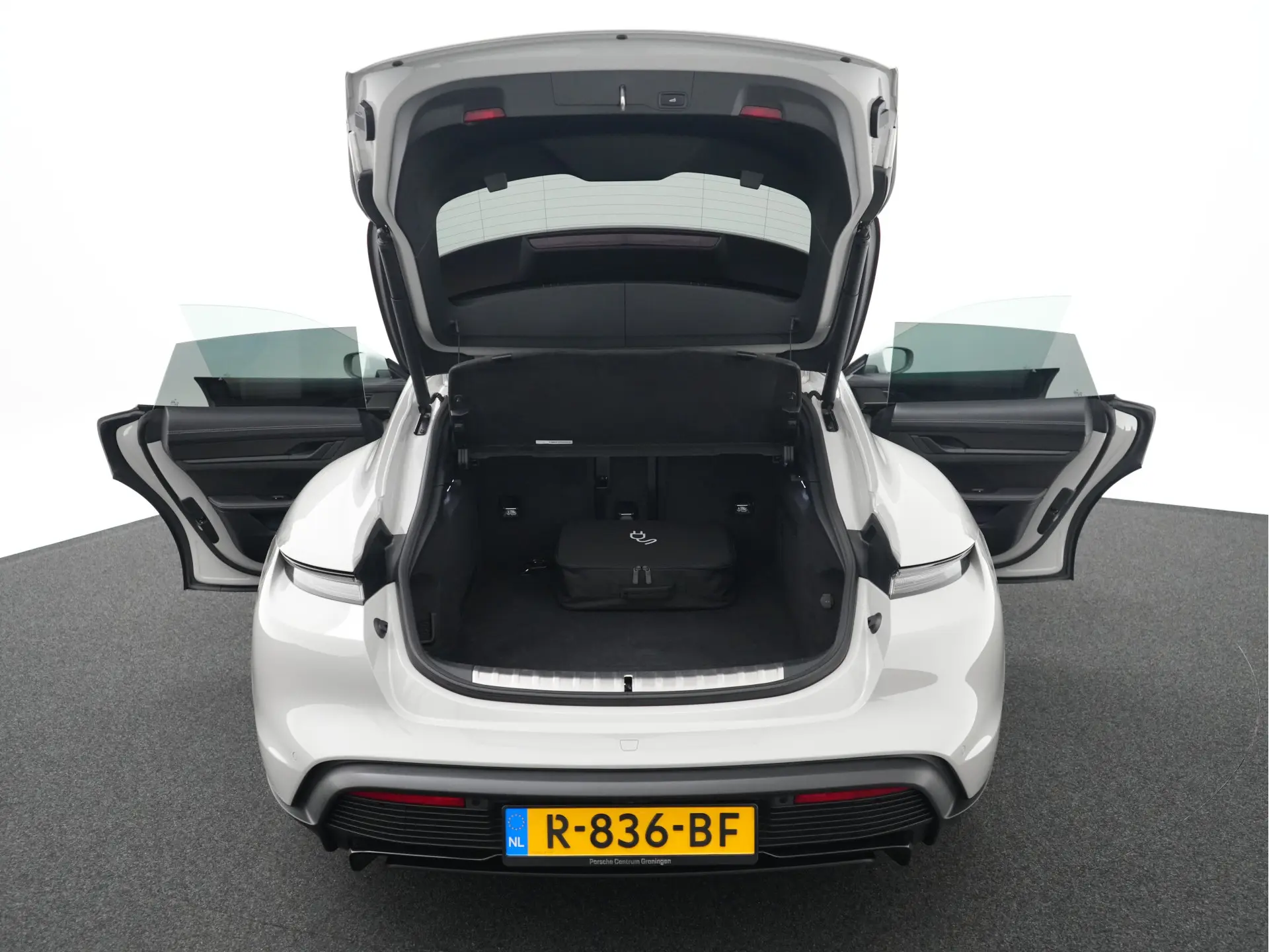 Taycan GTS Sport Turismo