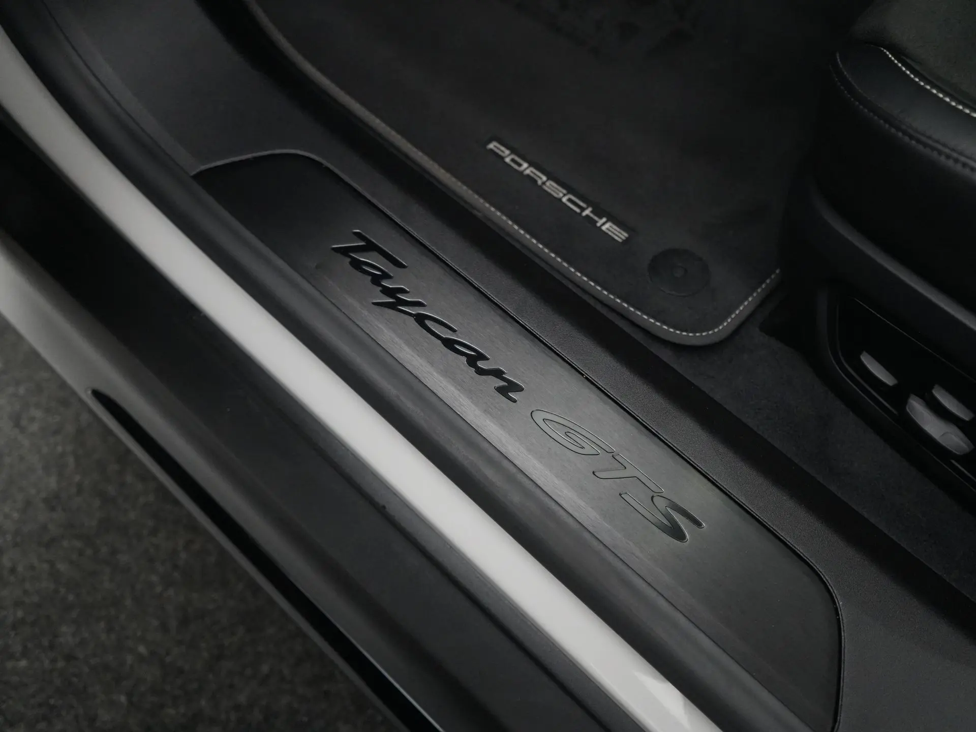 Taycan GTS Sport Turismo