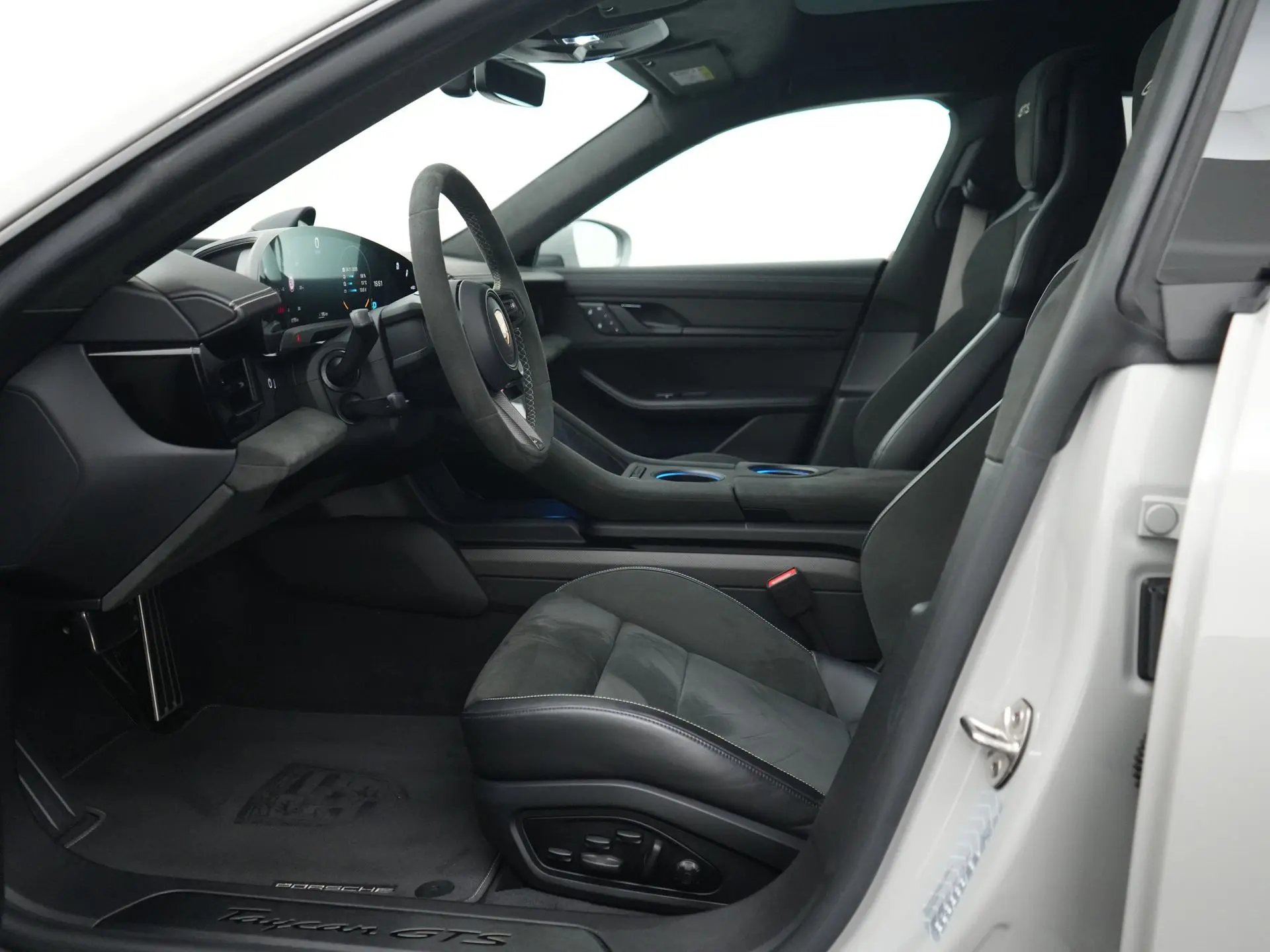 Taycan GTS Sport Turismo