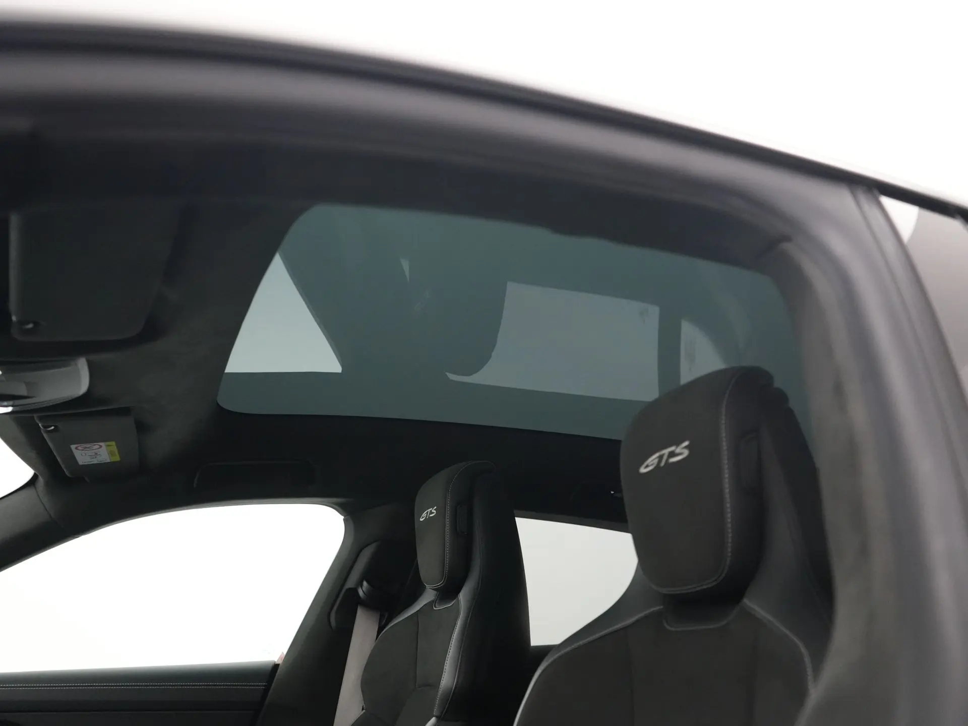 Taycan GTS Sport Turismo