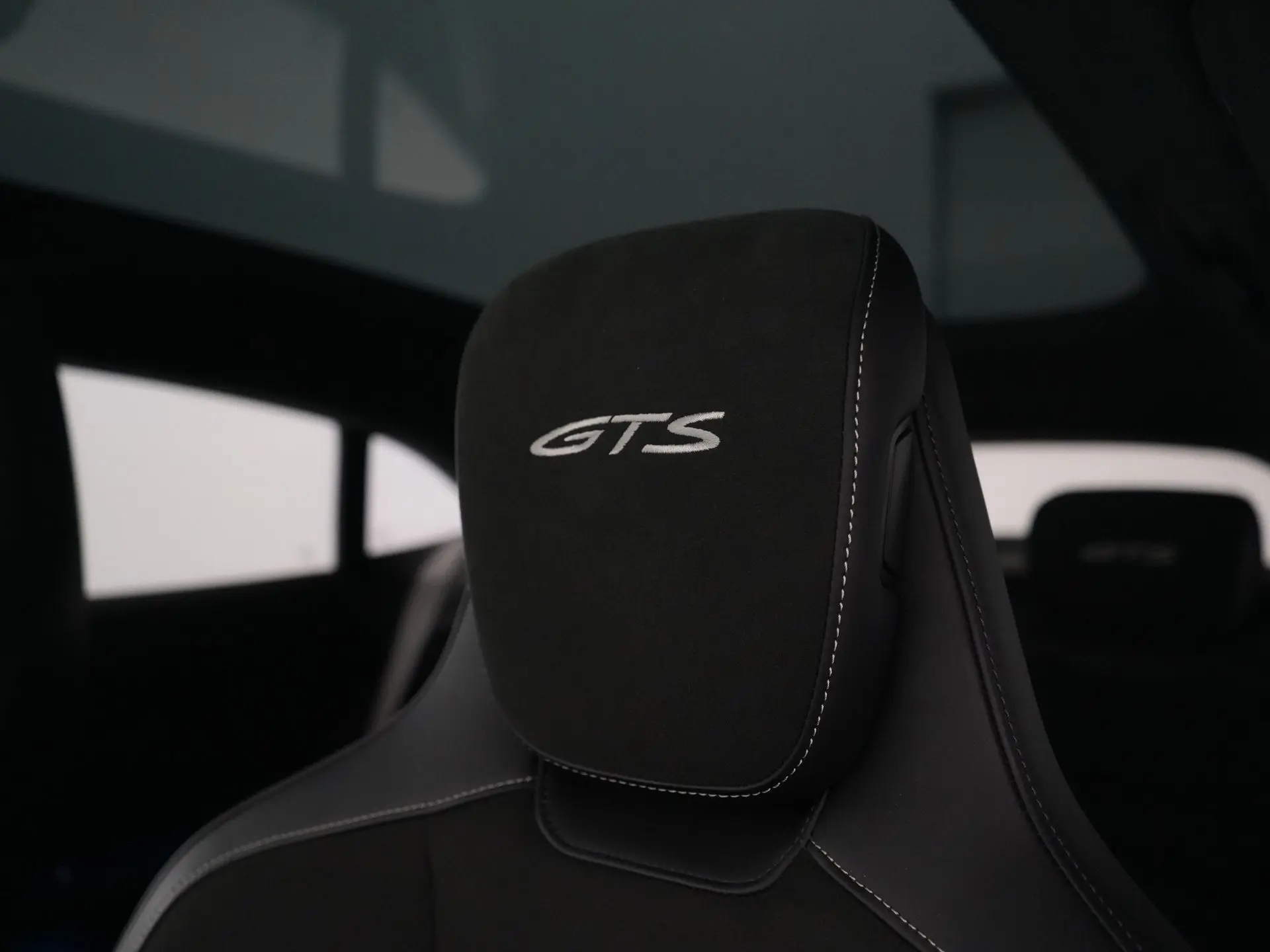 Taycan GTS Sport Turismo