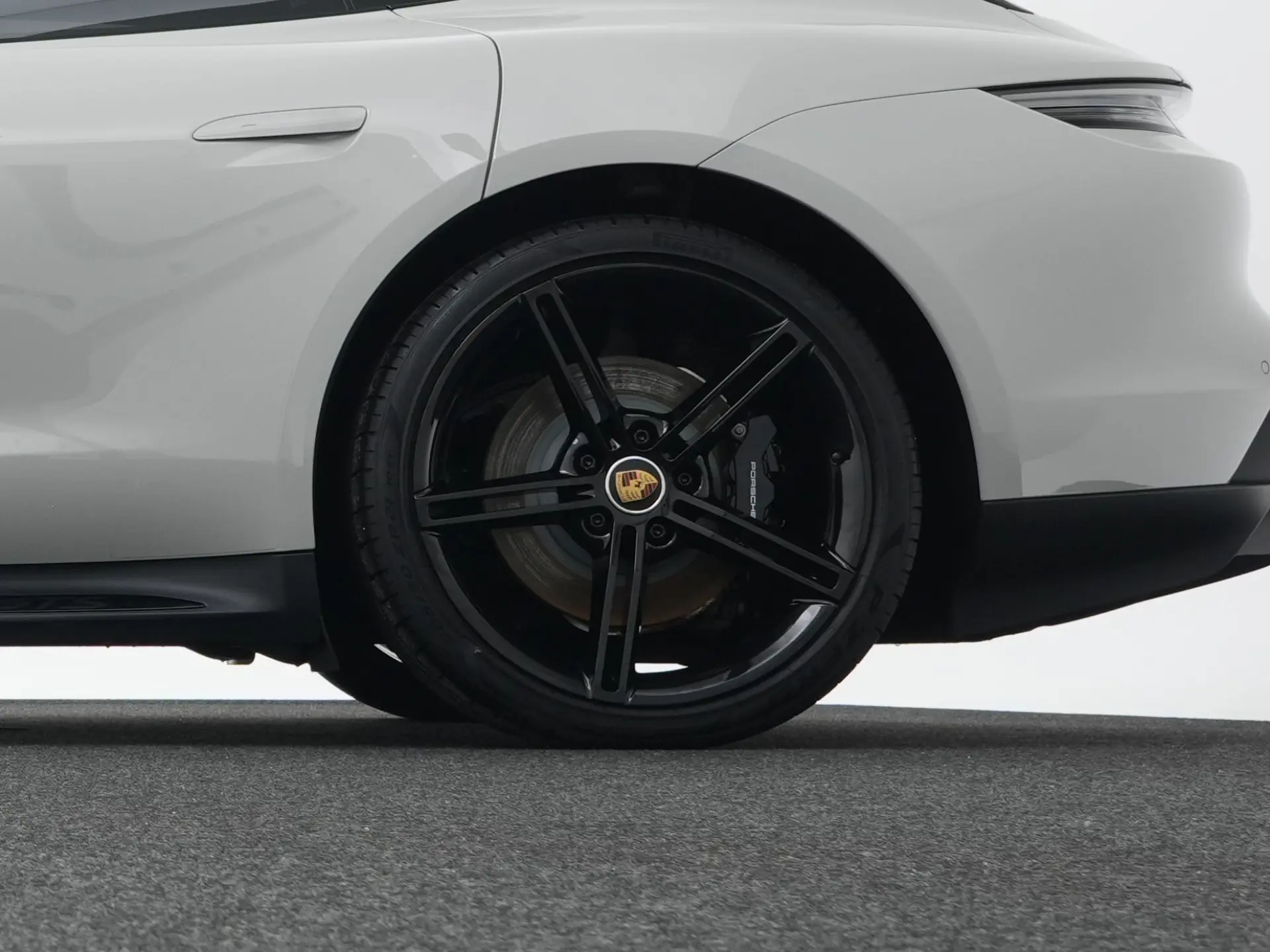 Taycan GTS Sport Turismo