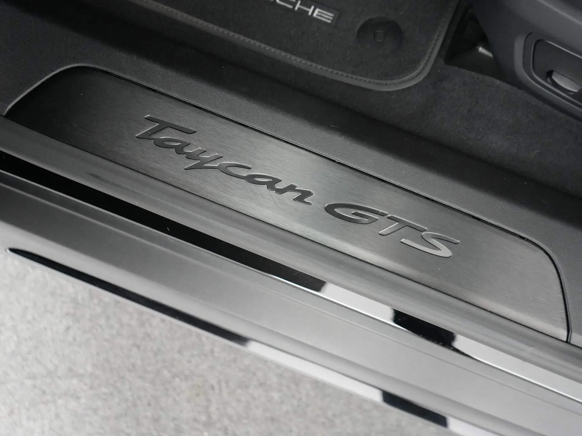 Taycan GTS Sport Turismo