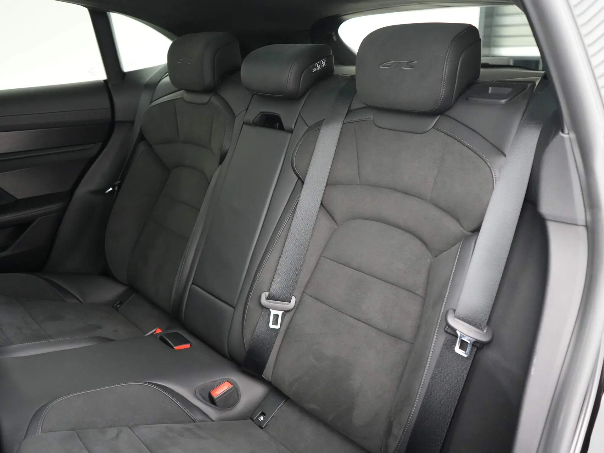 Taycan GTS Sport Turismo