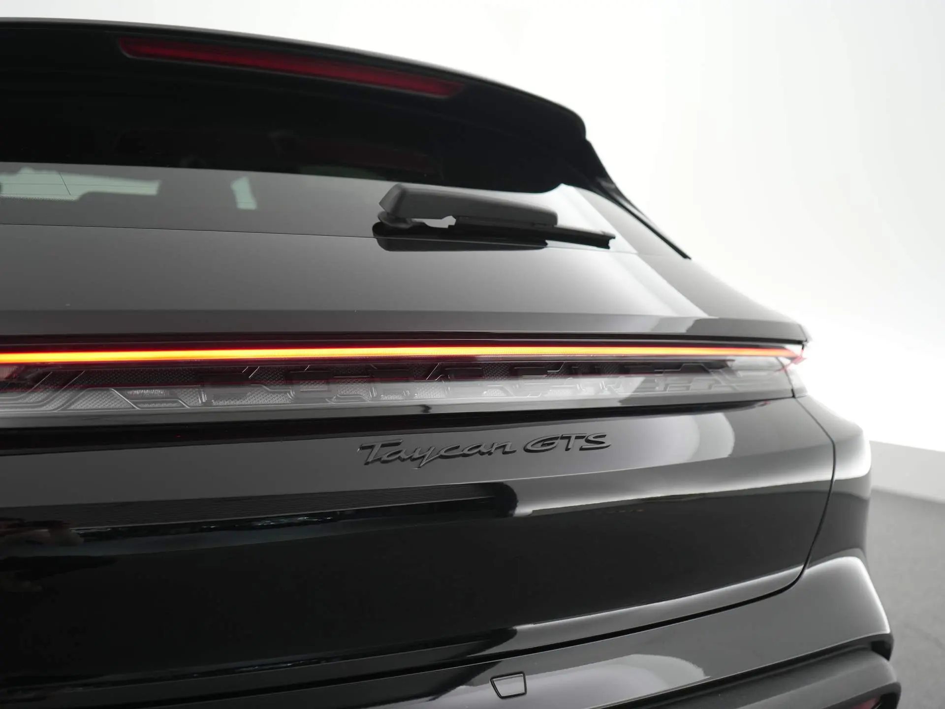 Taycan GTS Sport Turismo