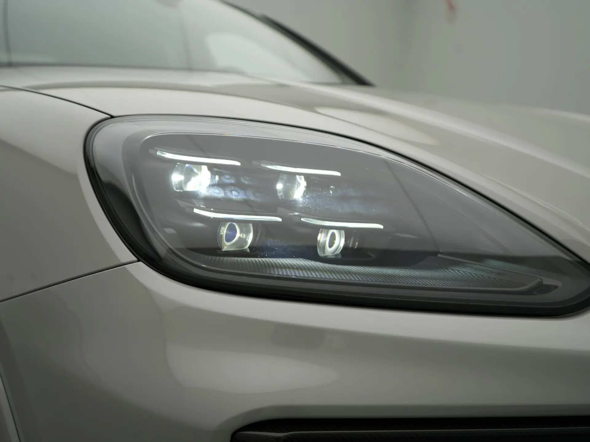Cayenne E-Hybrid Black Edition Coupé