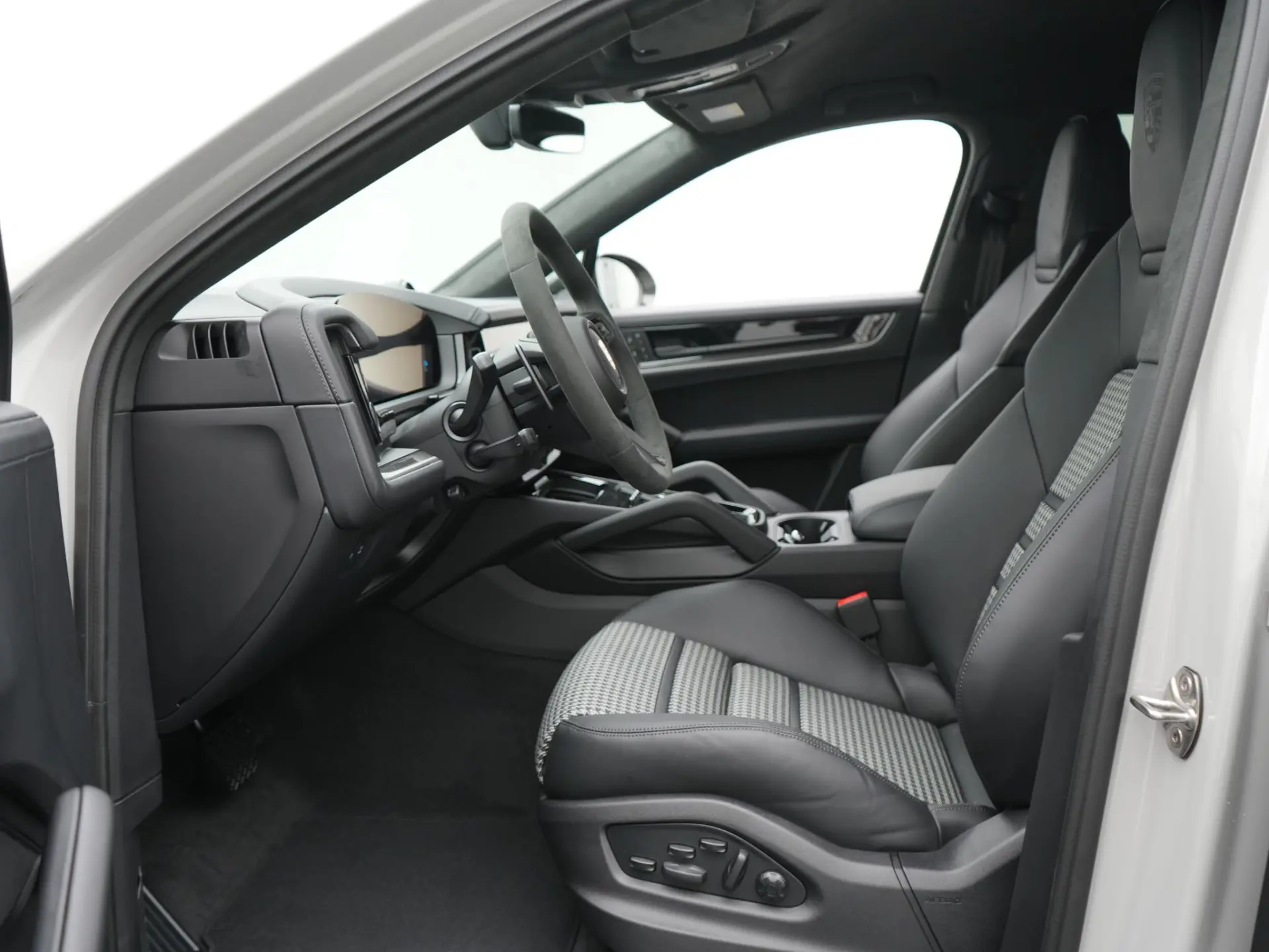 Cayenne E-Hybrid Black Edition Coupé