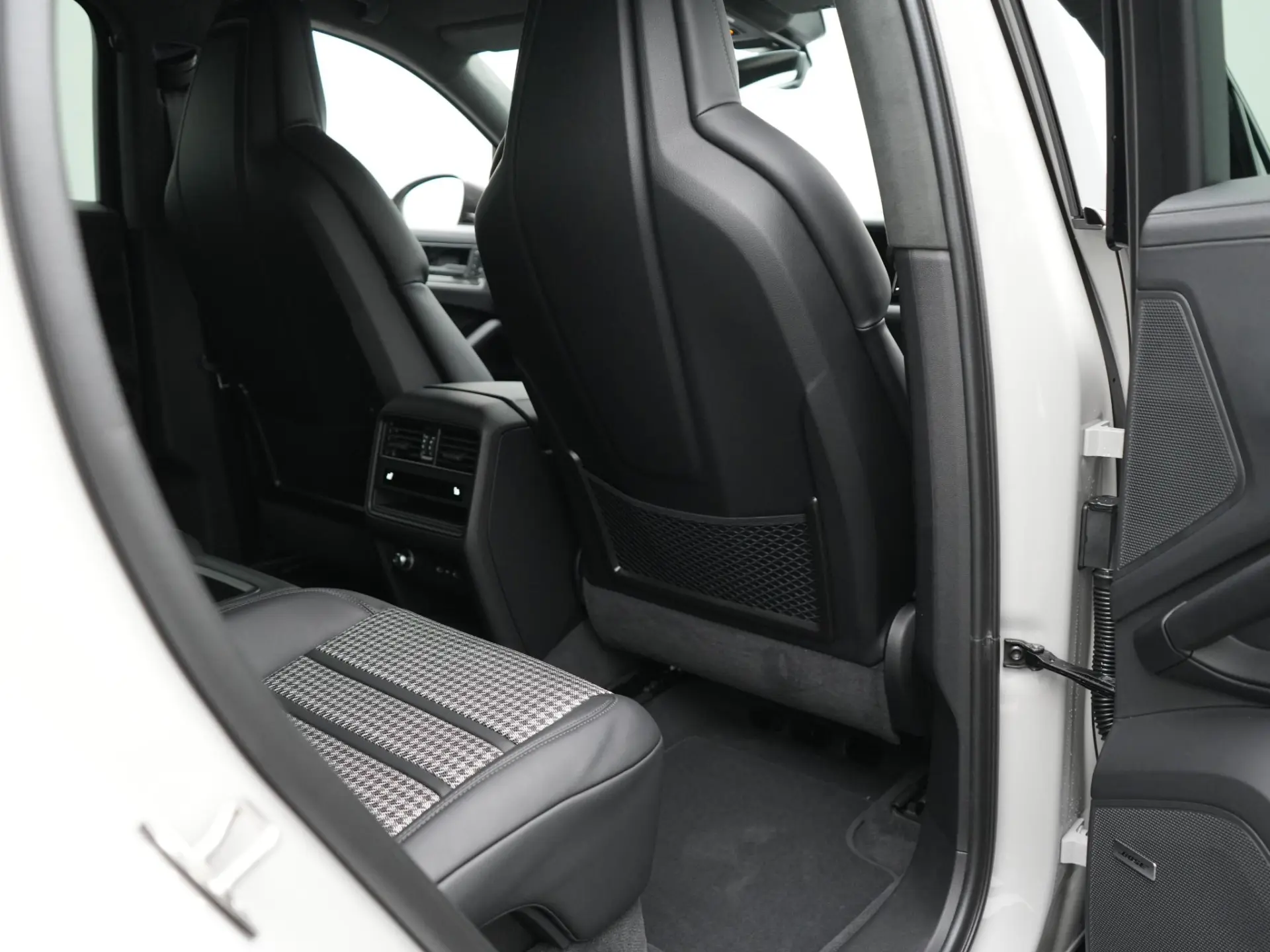 Cayenne E-Hybrid Black Edition Coupé