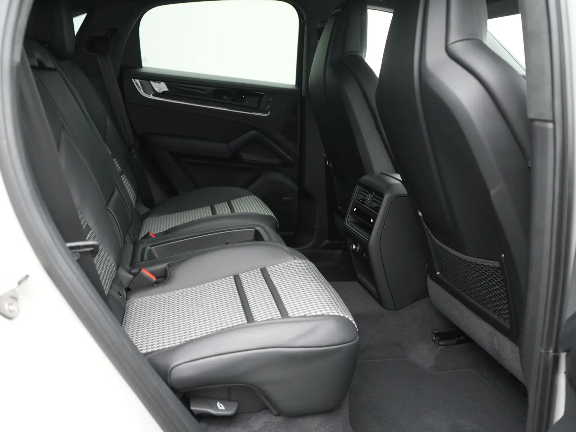 Cayenne E-Hybrid Black Edition Coupé