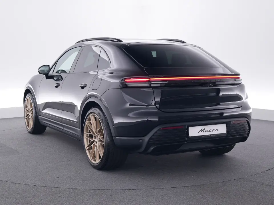 Macan 4