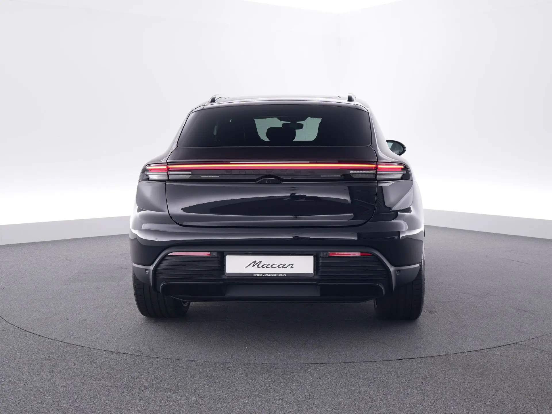 Macan 4