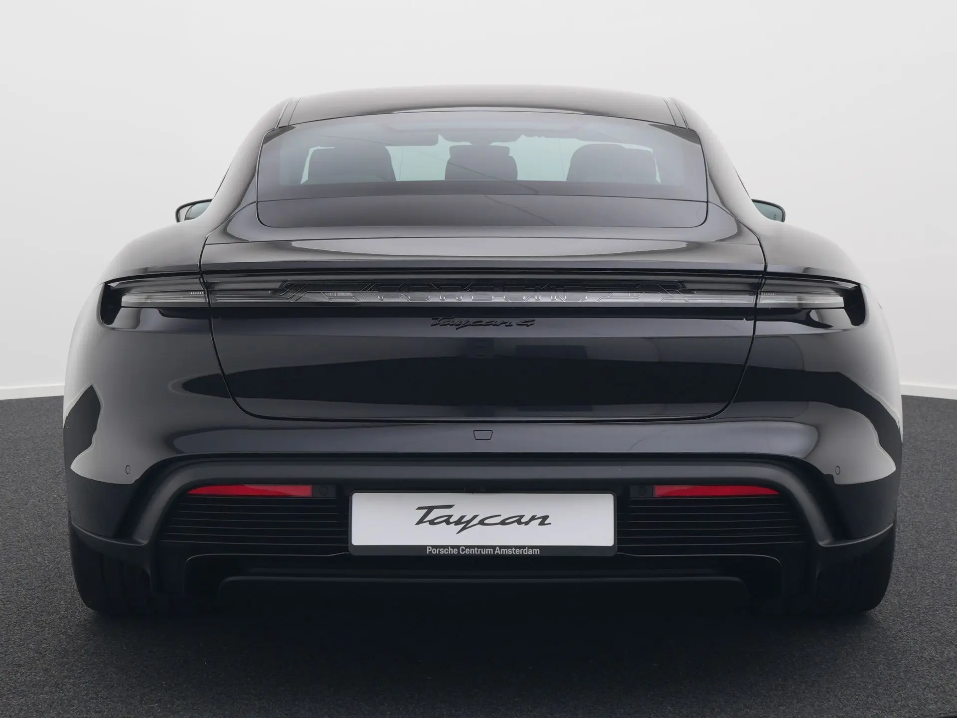 Taycan 4 Black Edition