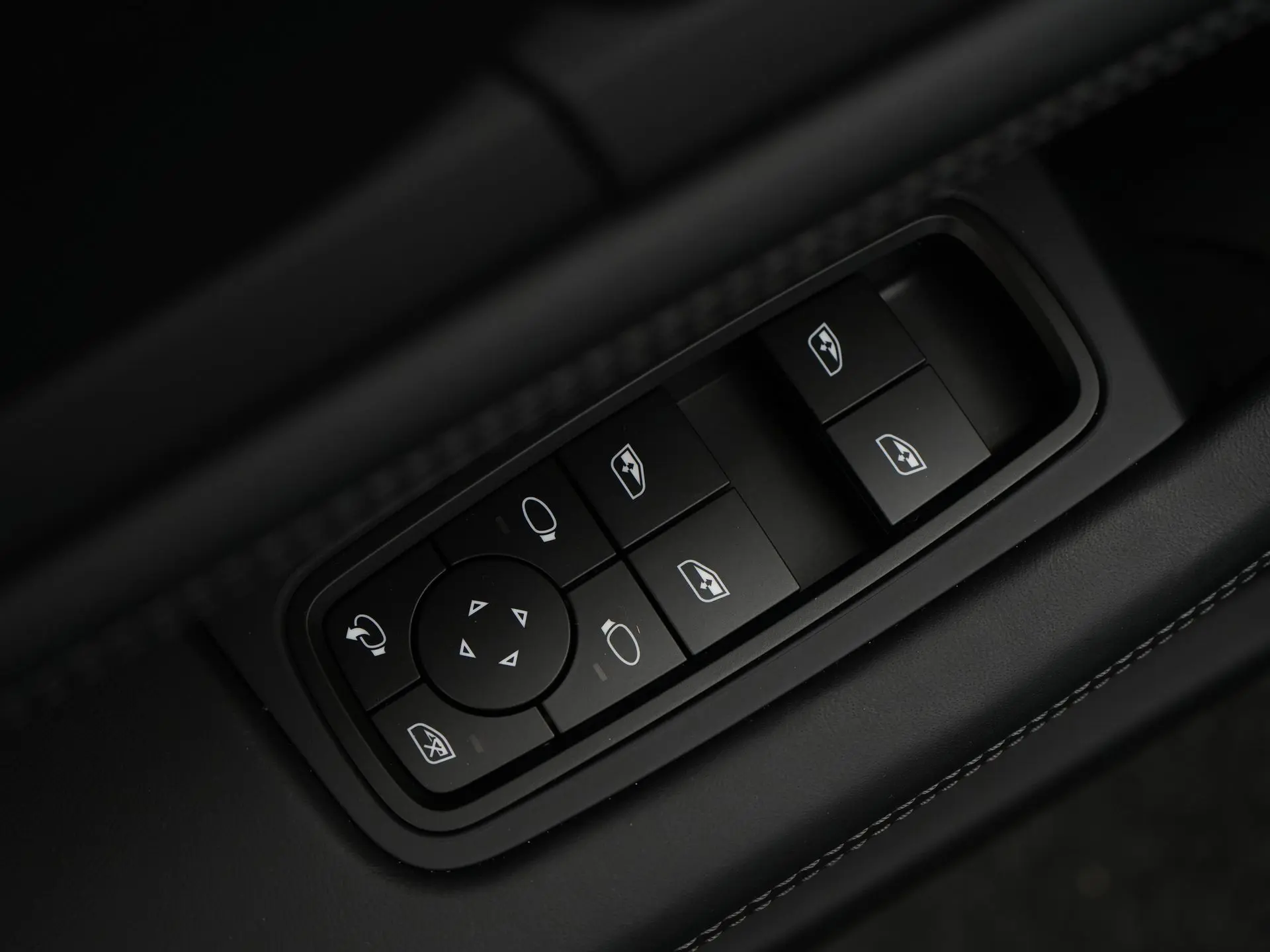 Taycan 4 Black Edition