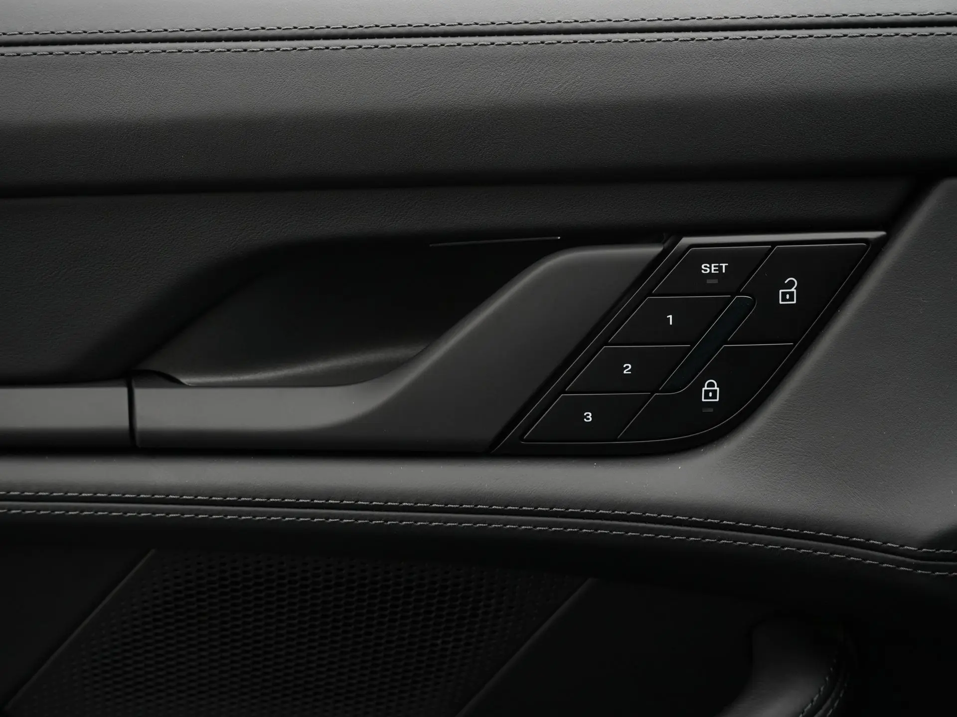 Taycan 4 Black Edition