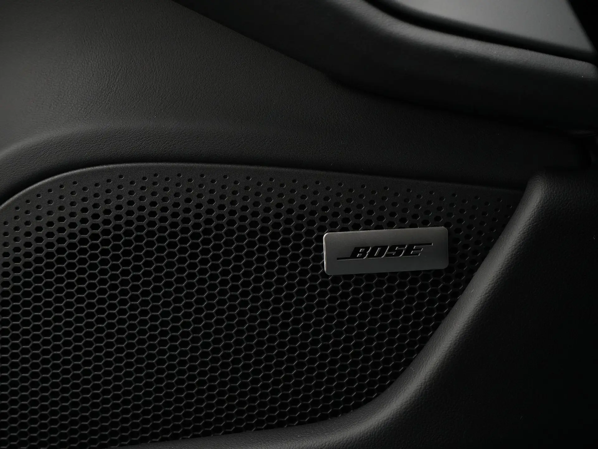 Taycan 4 Black Edition