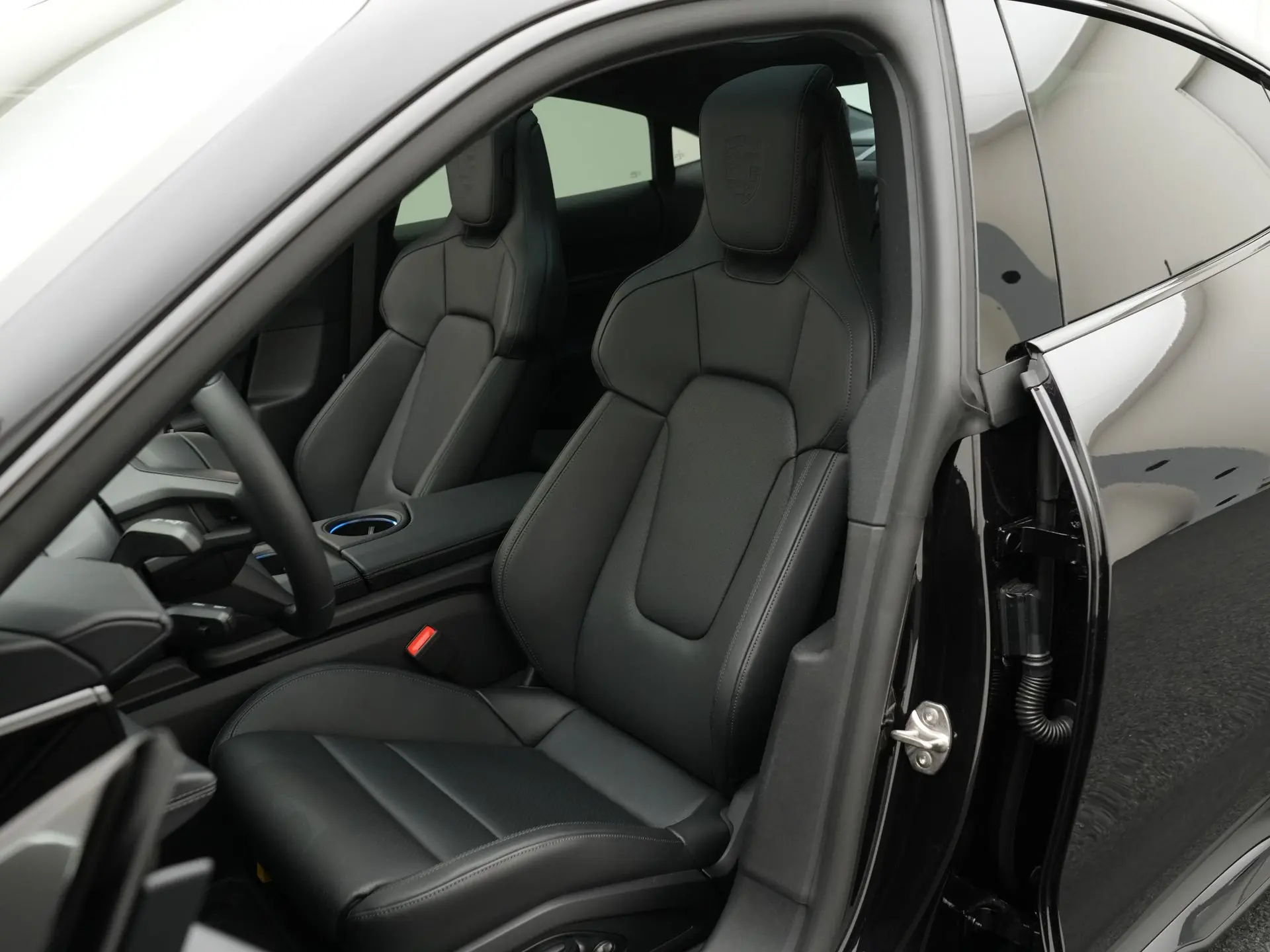 Taycan 4 Black Edition