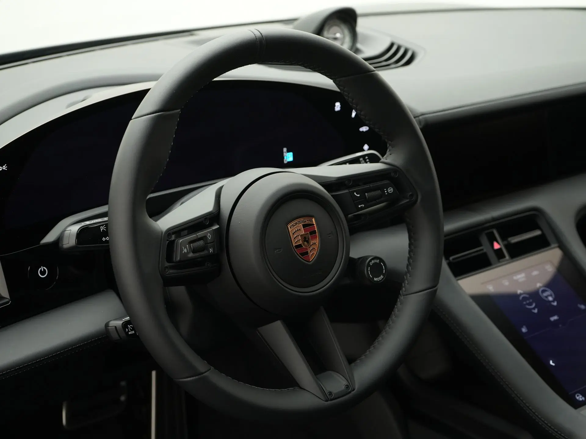 Taycan 4 Black Edition