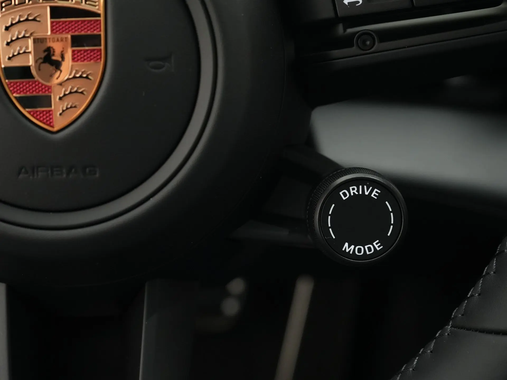 Taycan 4 Black Edition