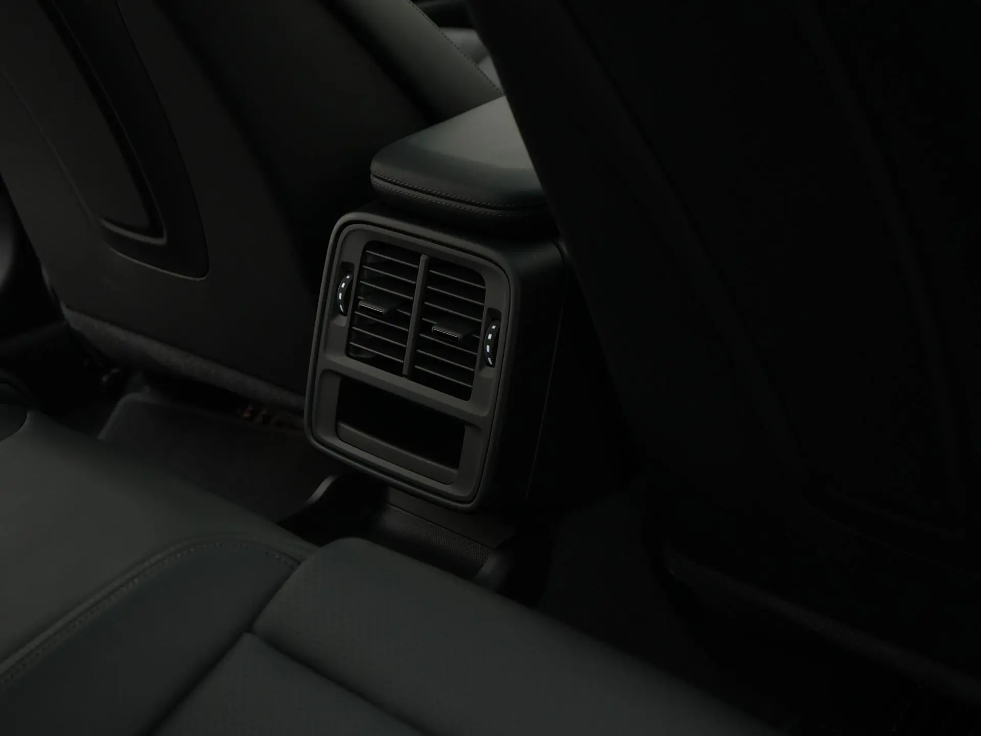 Taycan 4 Black Edition