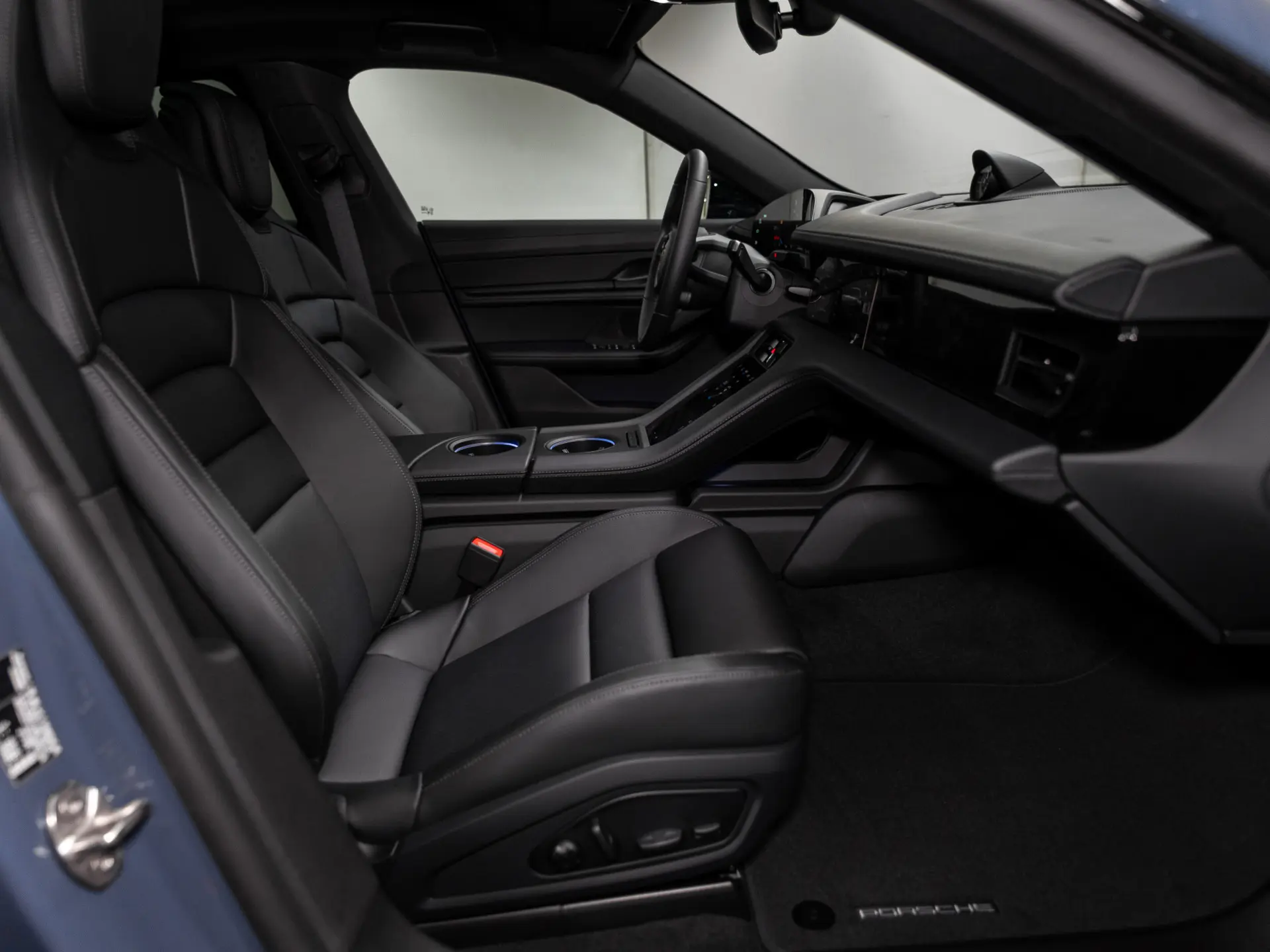 Taycan Black Edition