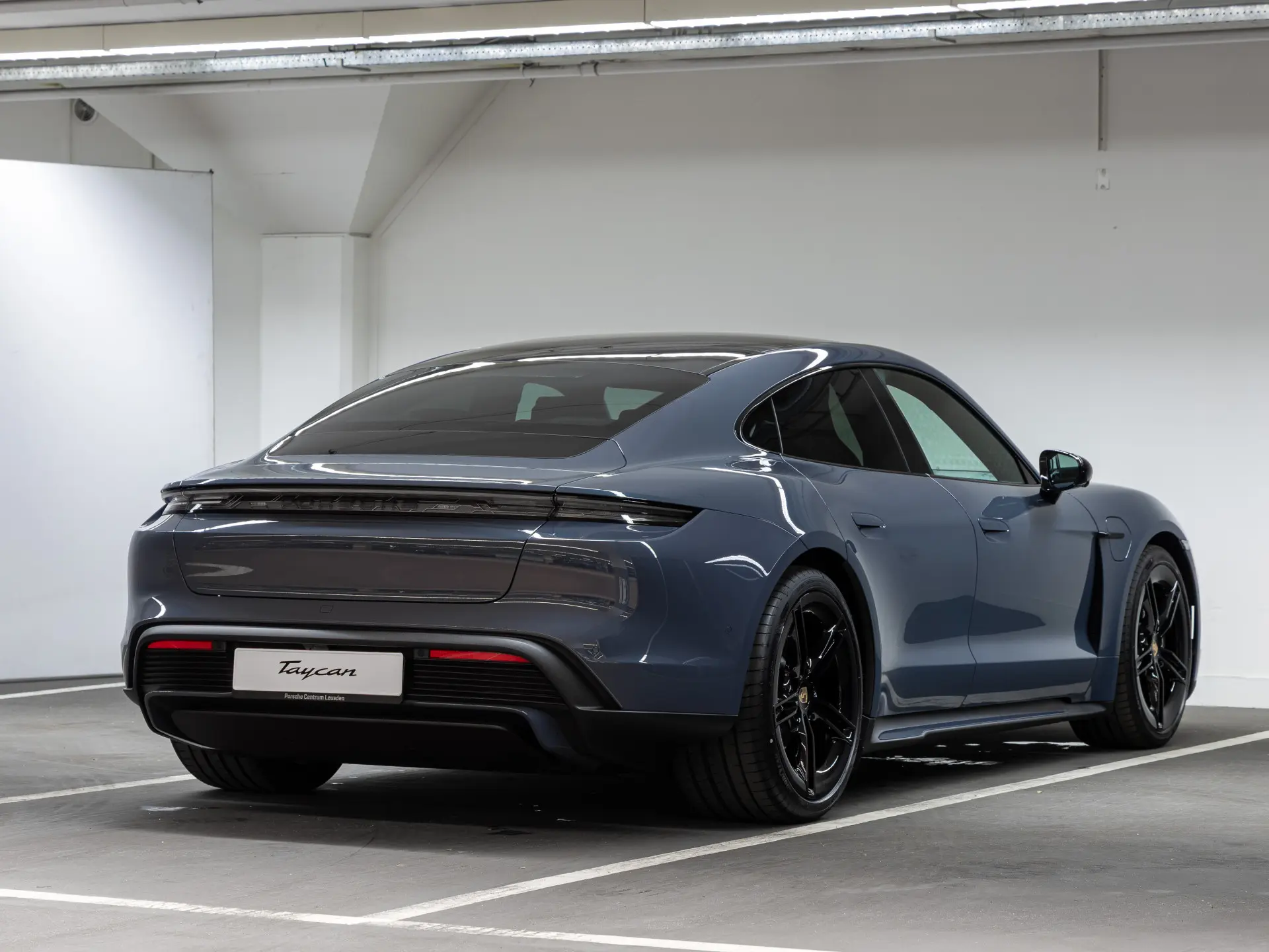 Taycan Black Edition