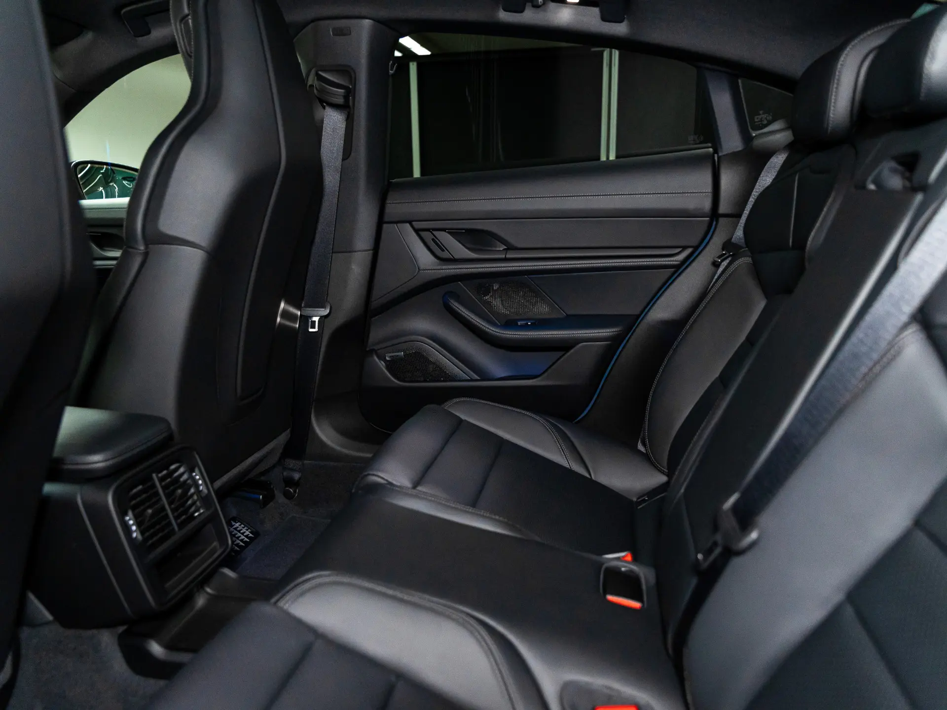 Taycan Black Edition