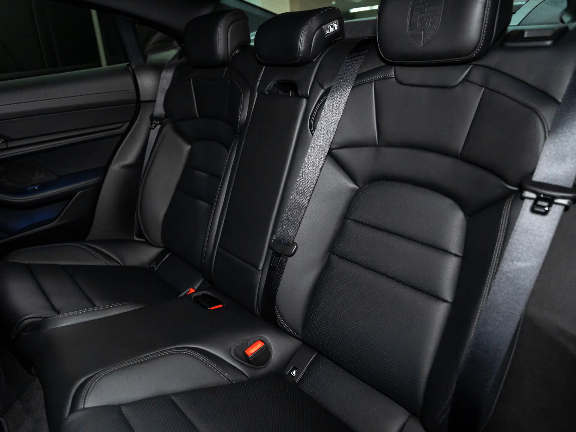 Taycan Black Edition